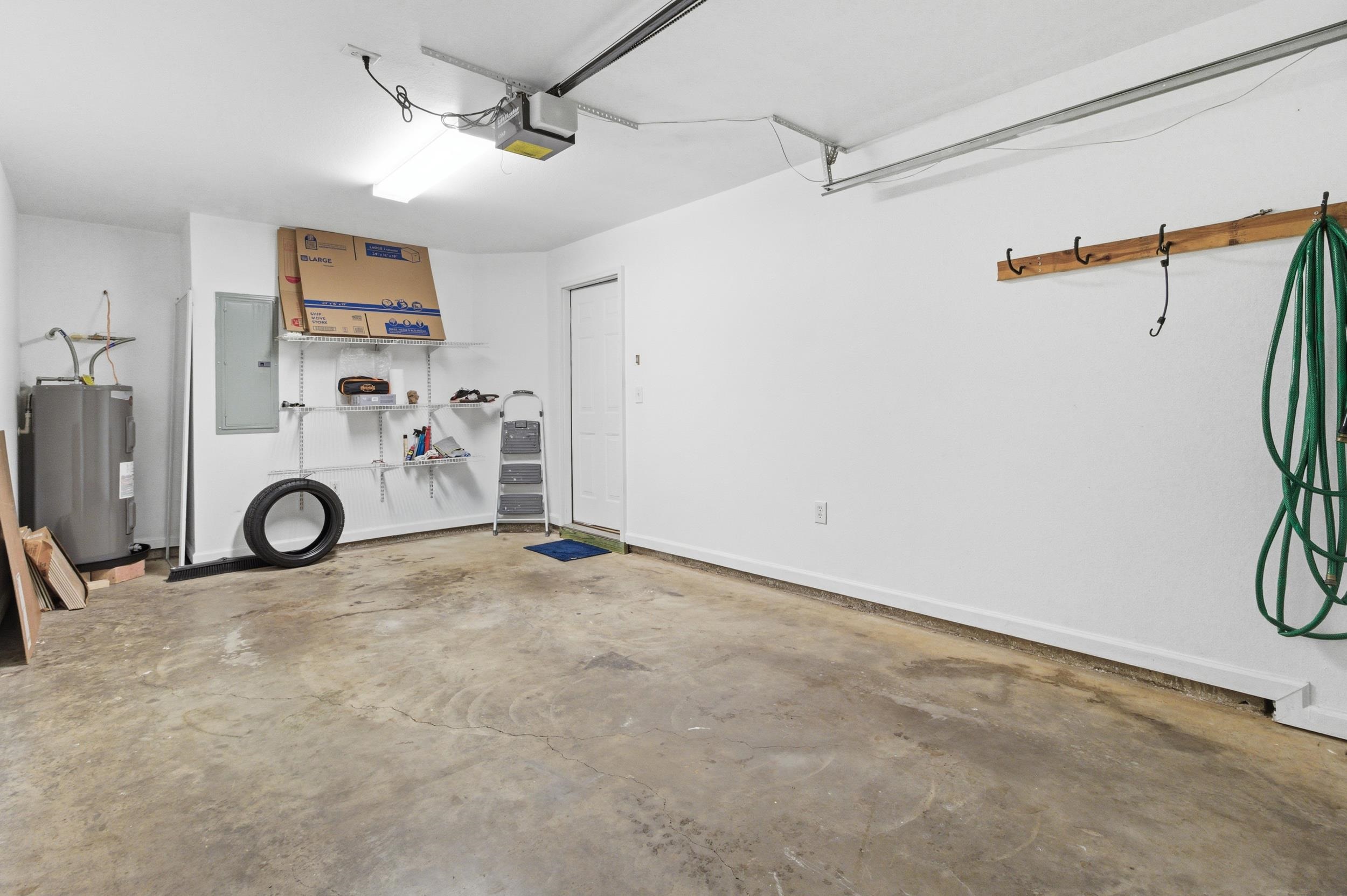 741 White Drive Unit: 32