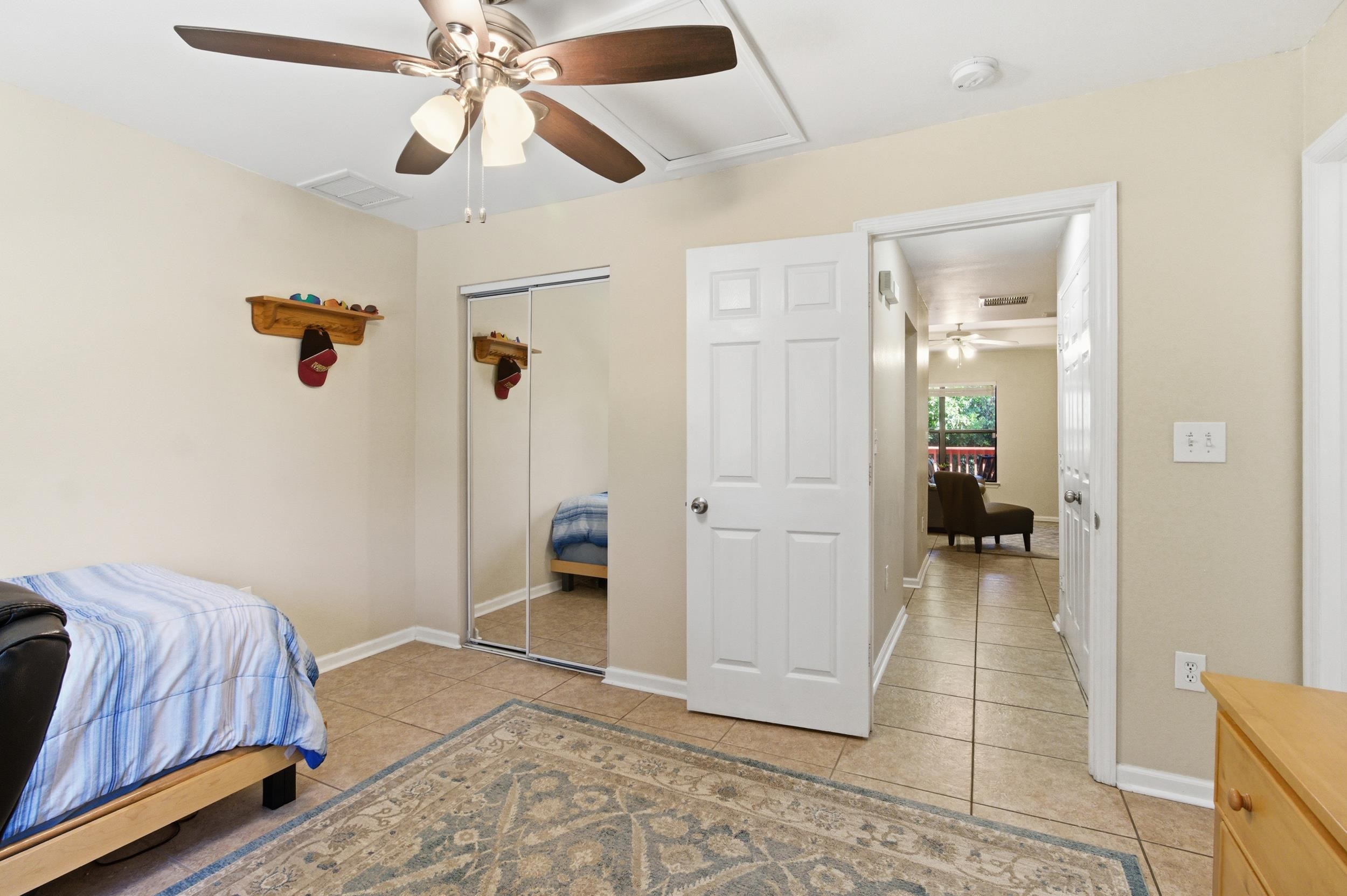 741 White Drive Unit: 32