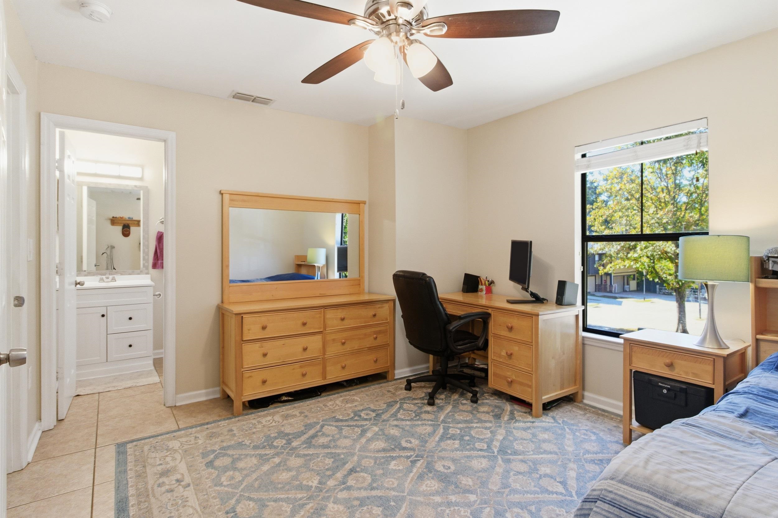 741 White Drive Unit: 32