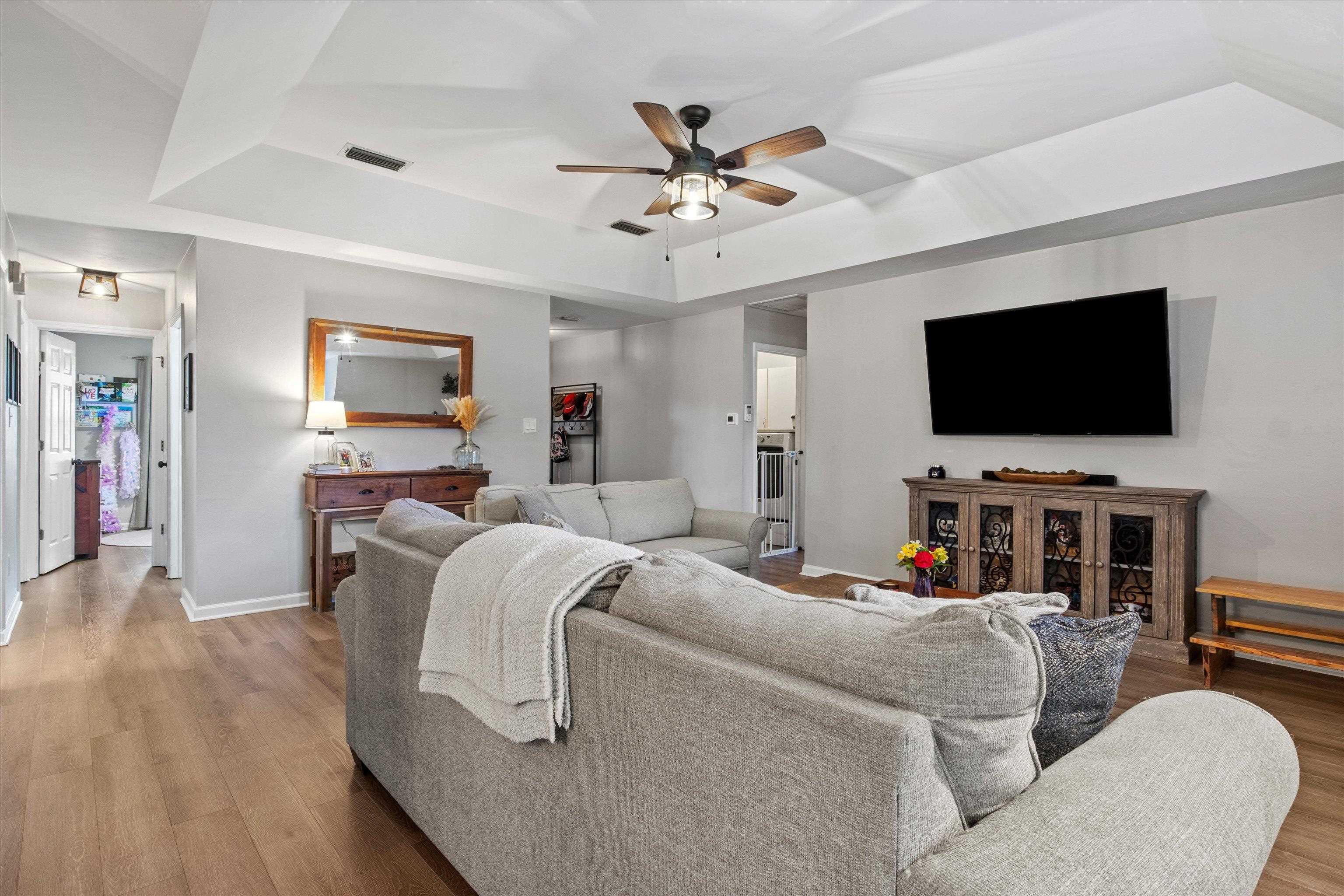 2728 Oakleigh Court