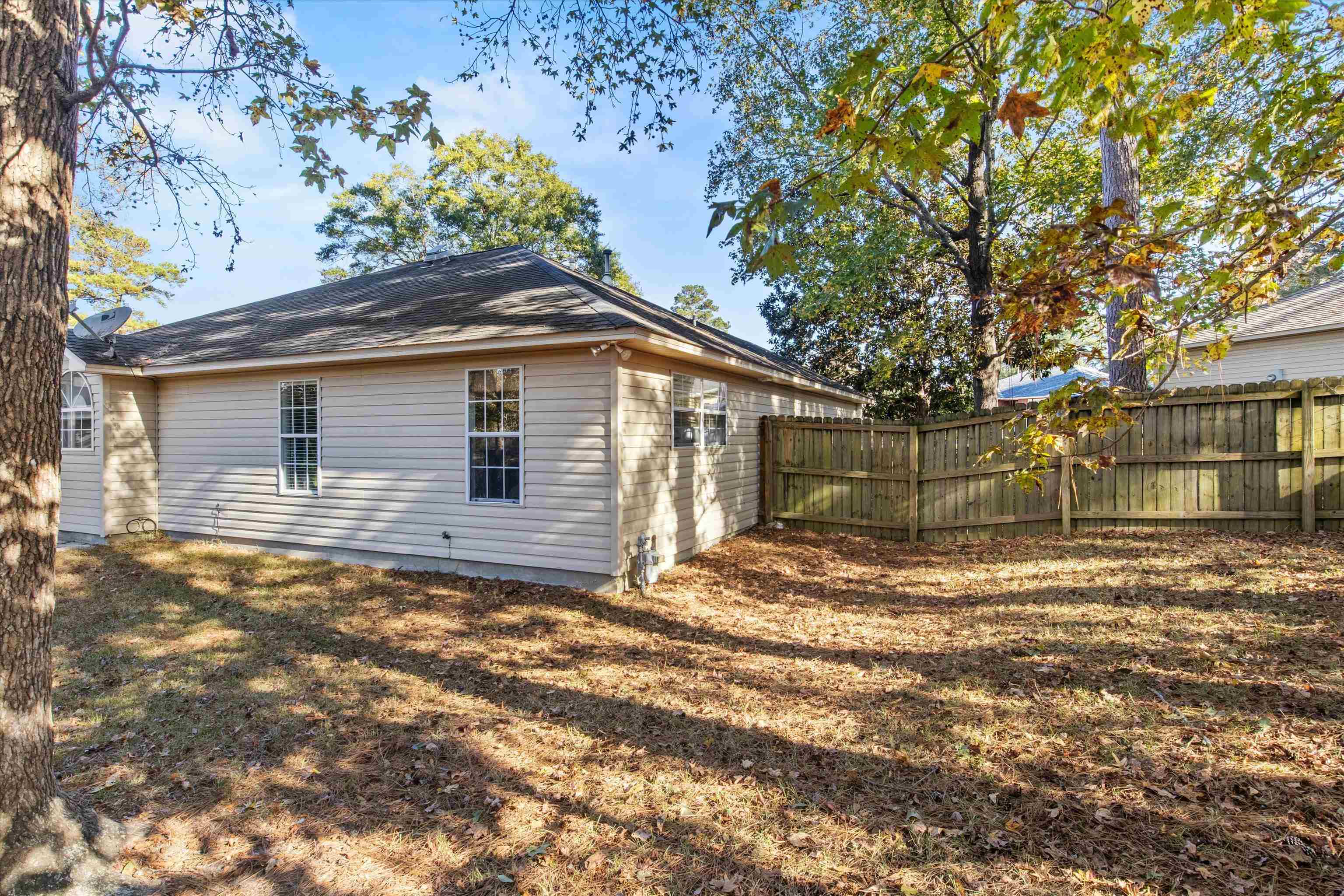 2728 Oakleigh Court