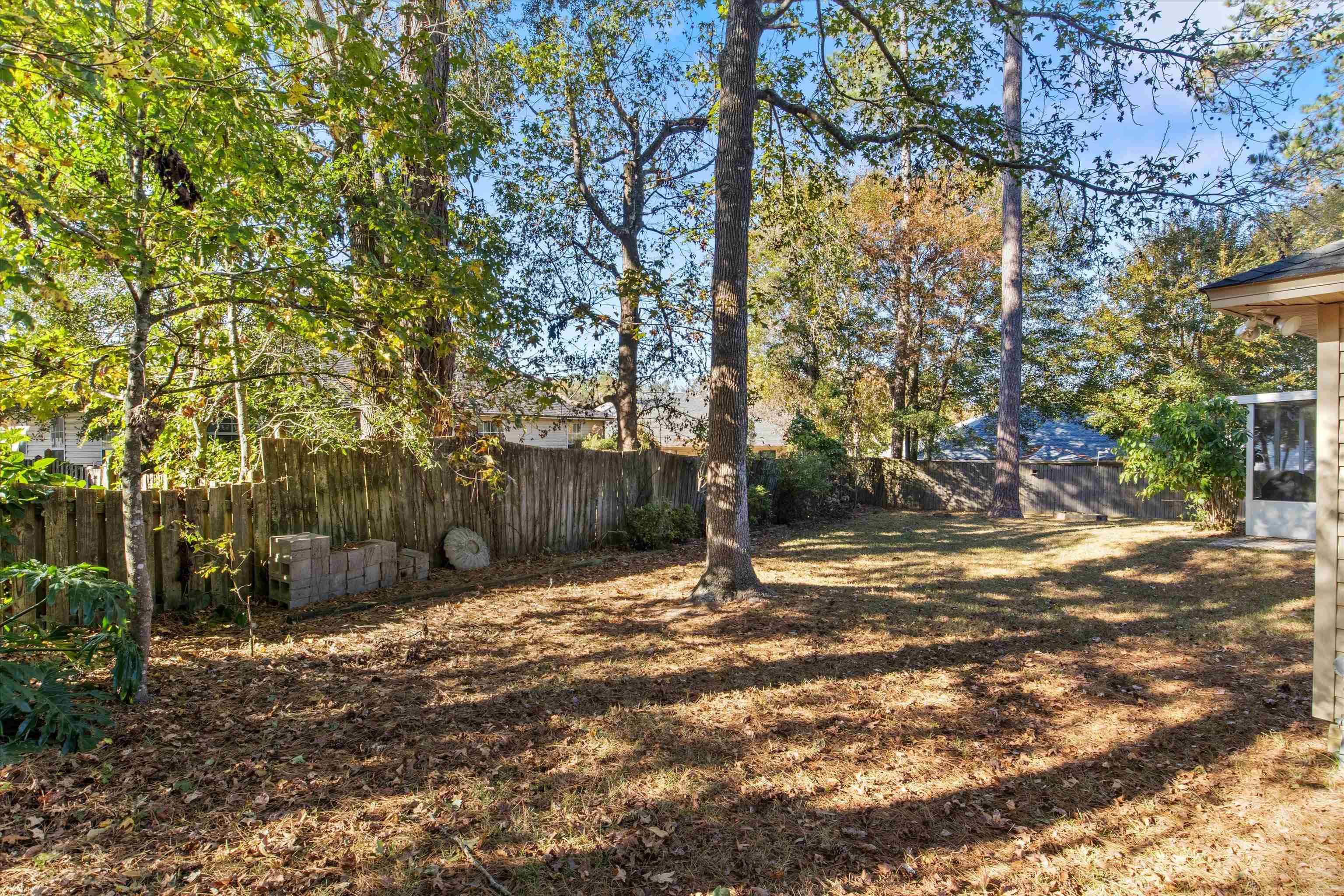 2728 Oakleigh Court