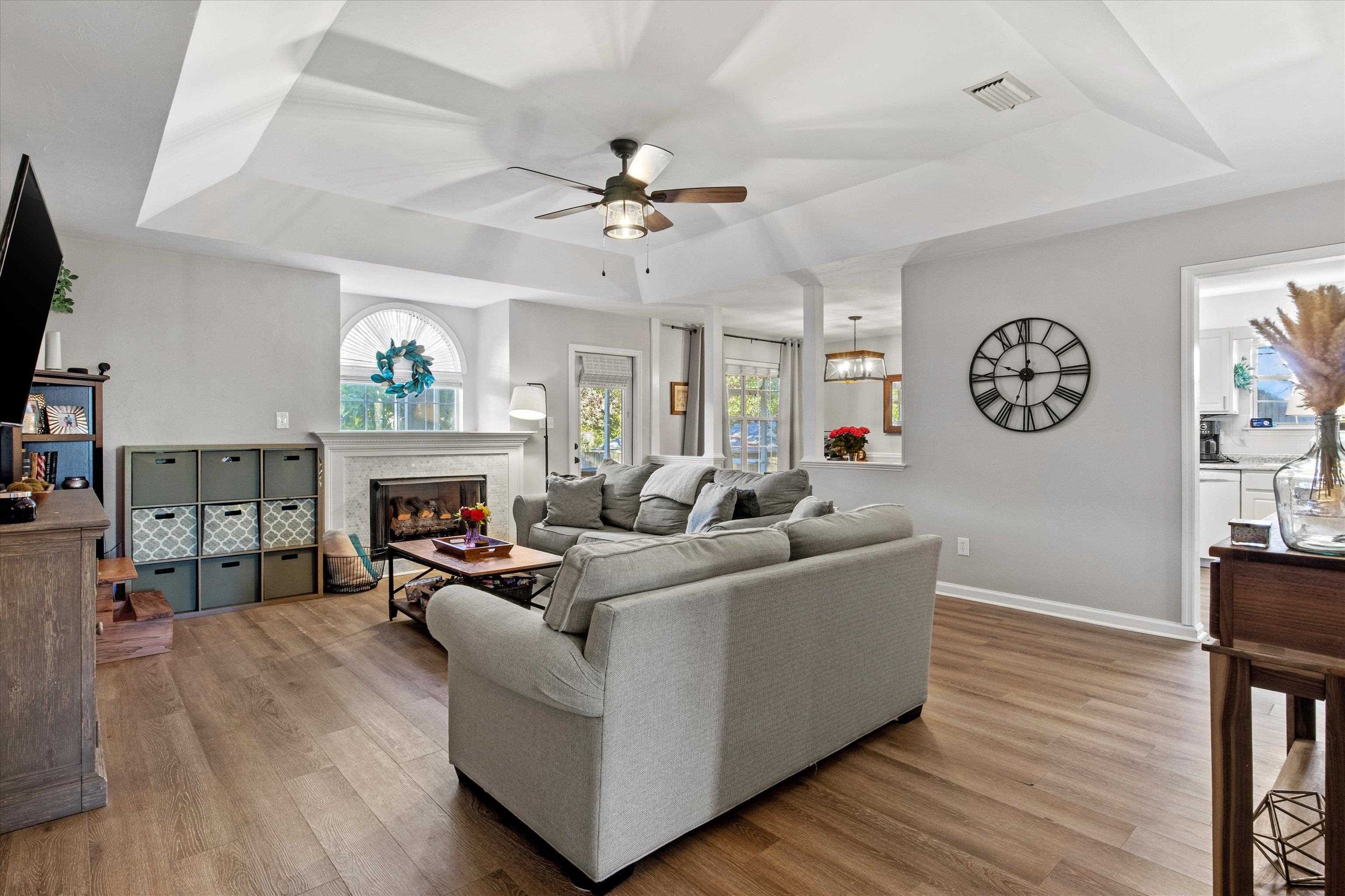 2728 Oakleigh Court