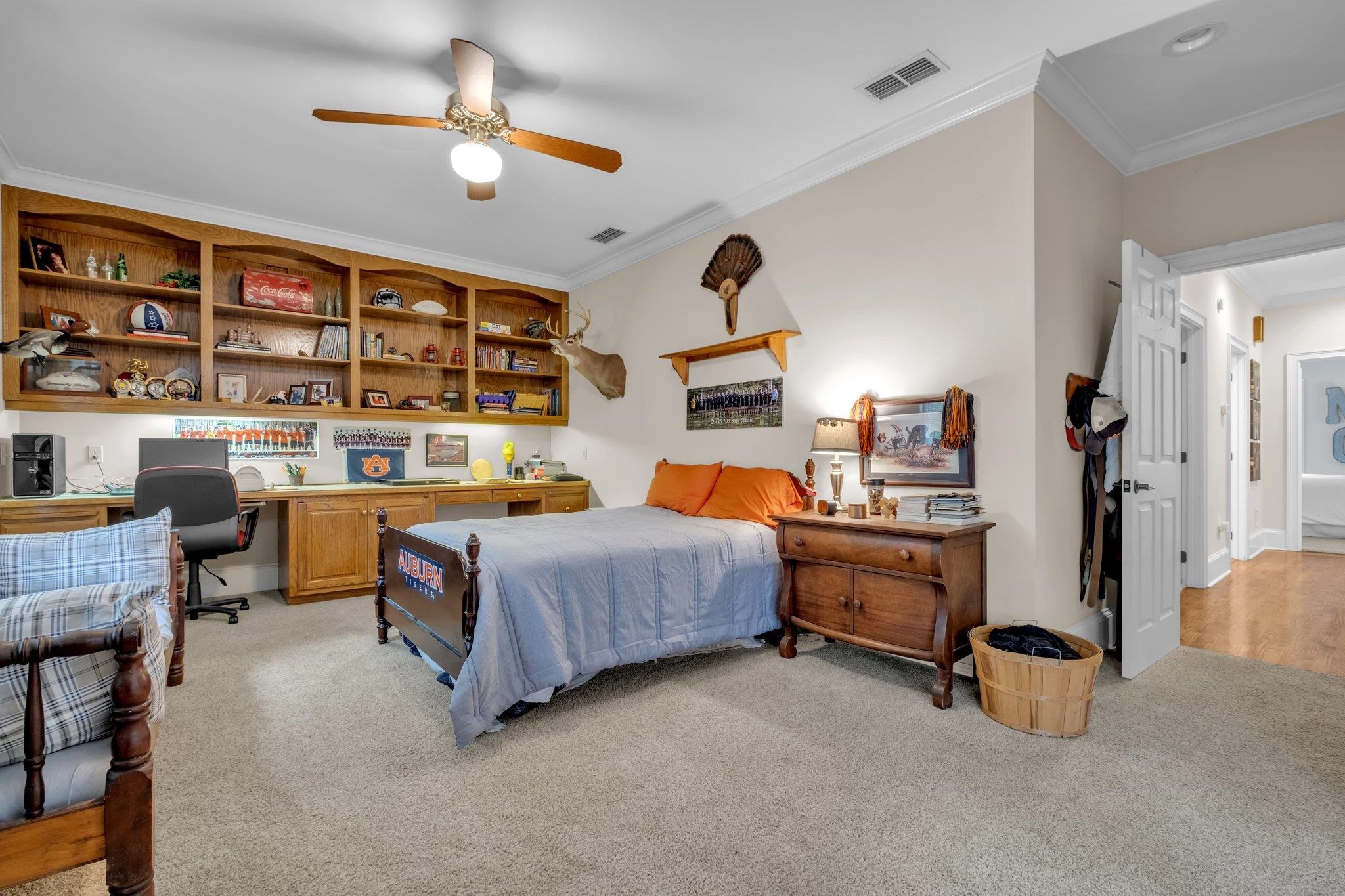 8555 Congressional Drive