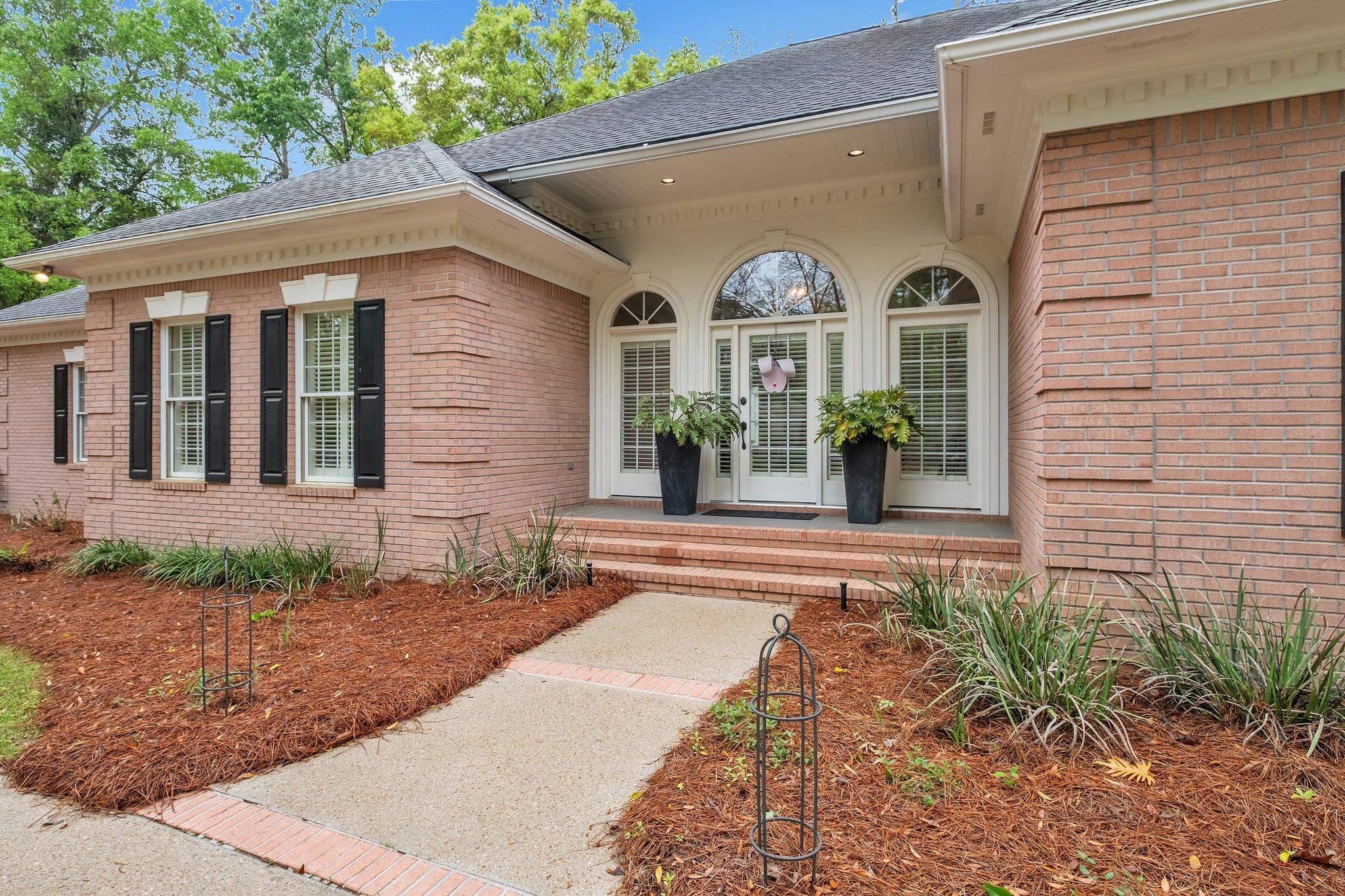 8555 Congressional Drive