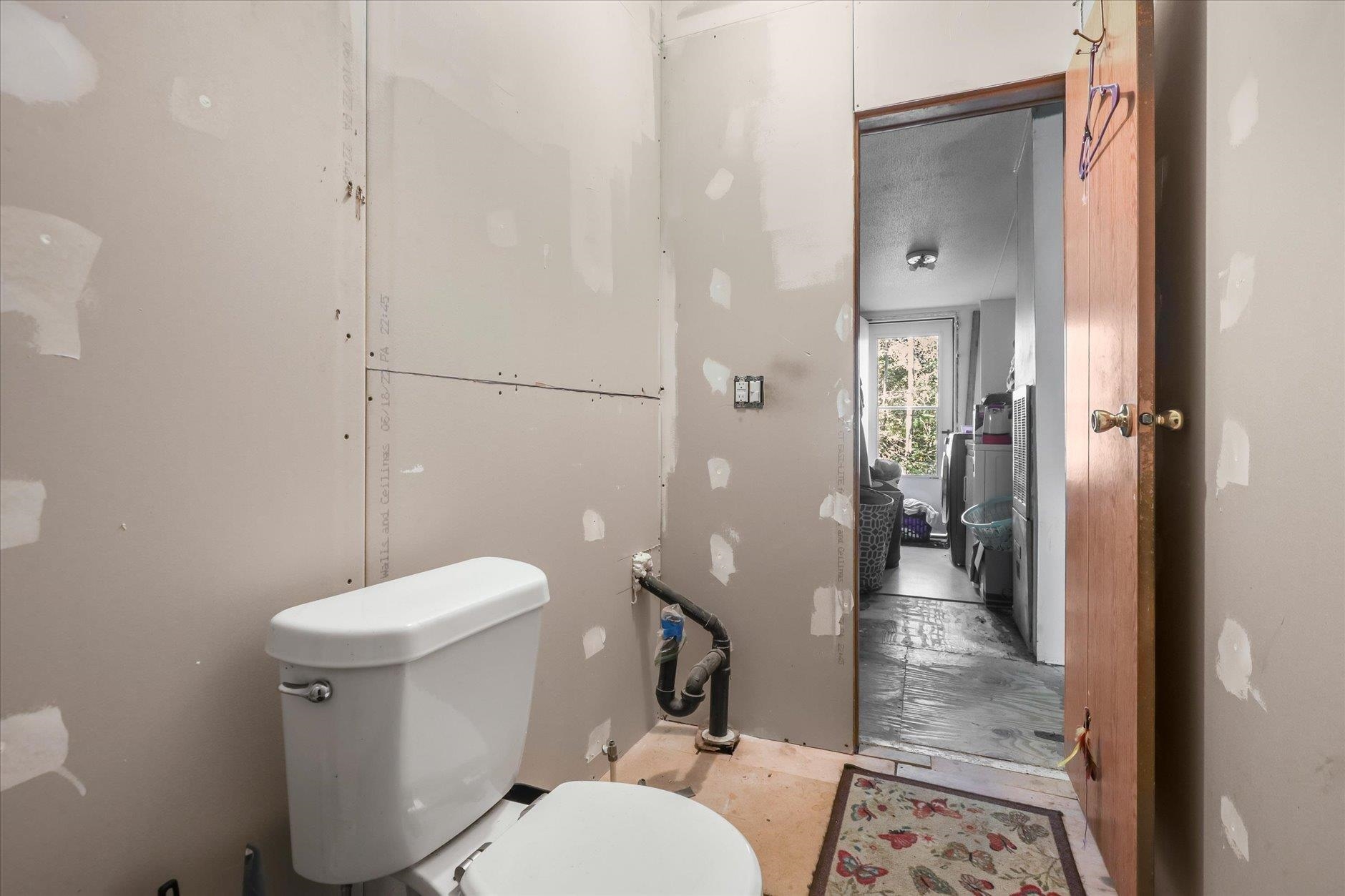 728 Sir Richard Road