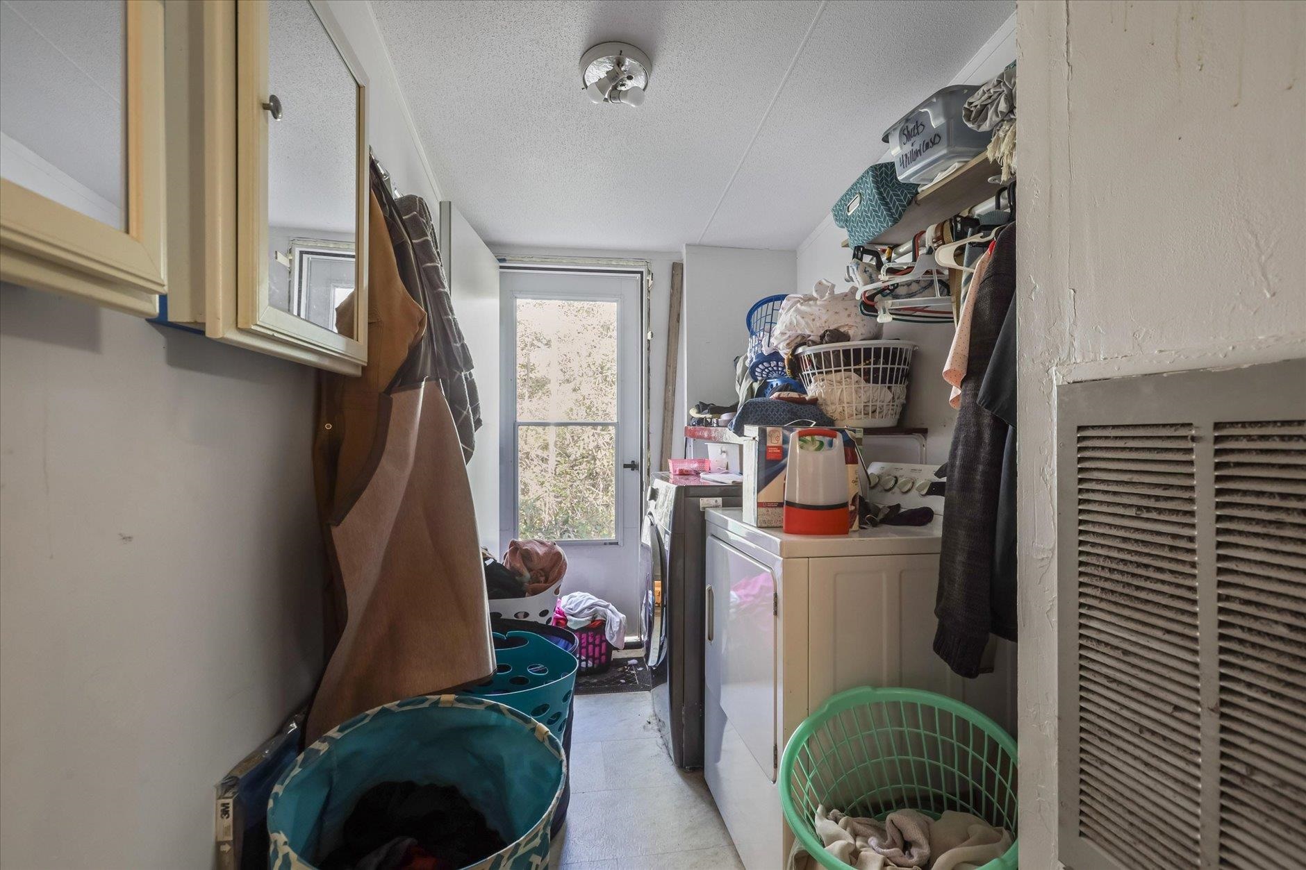 728 Sir Richard Road