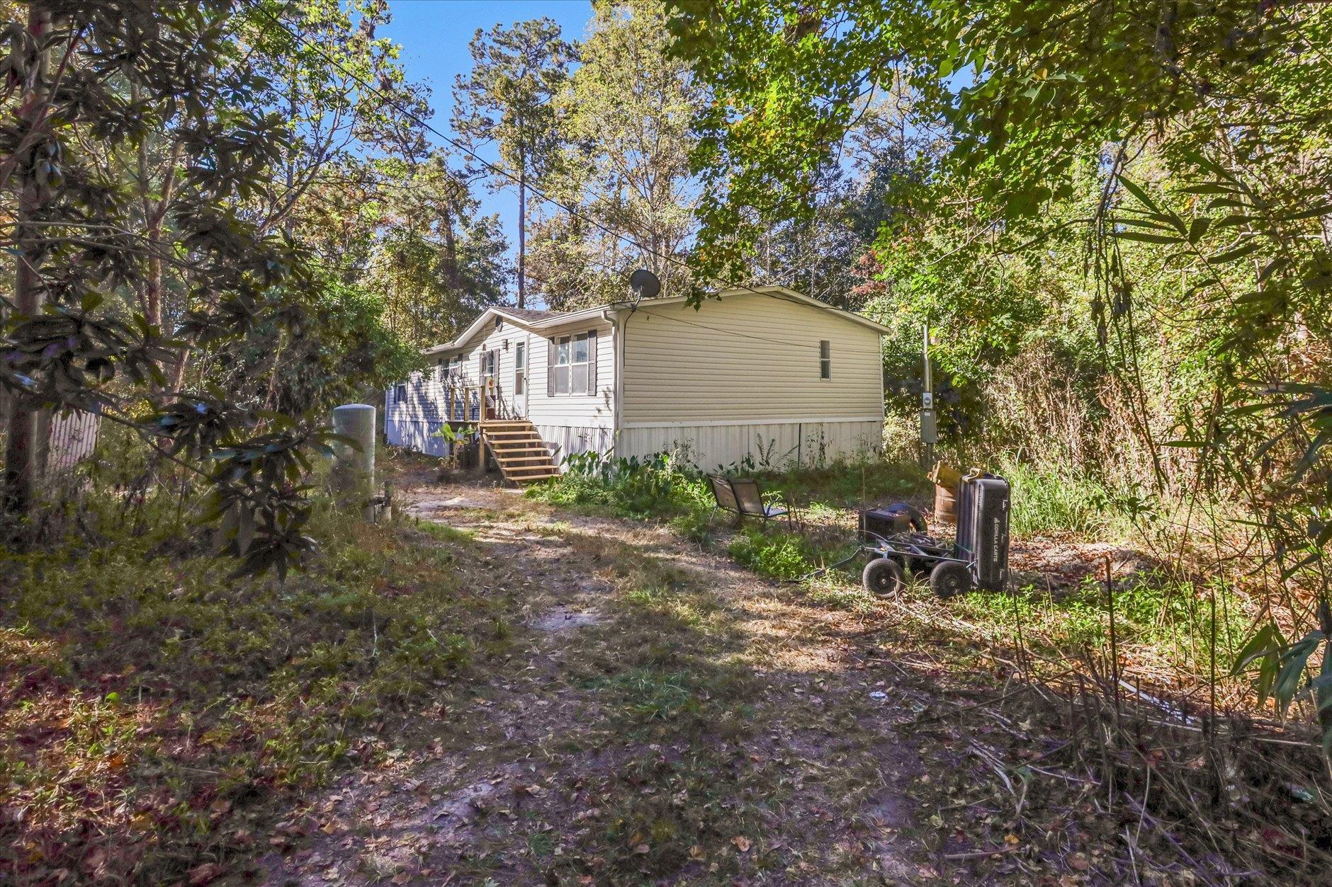 728 Sir Richard Road