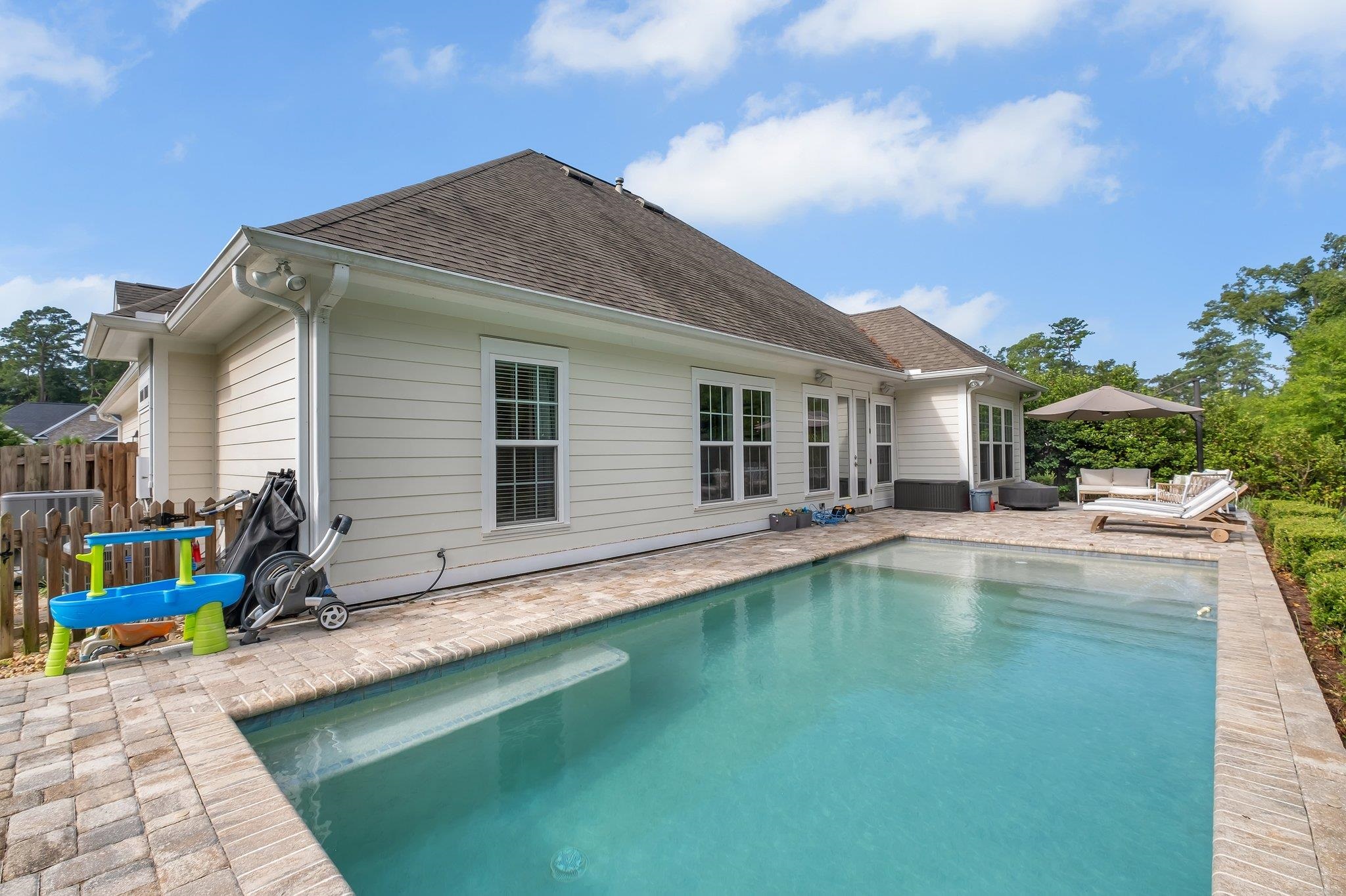2225 Blakely Court