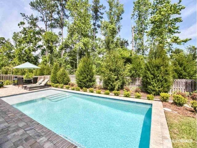 2225 Blakely Court