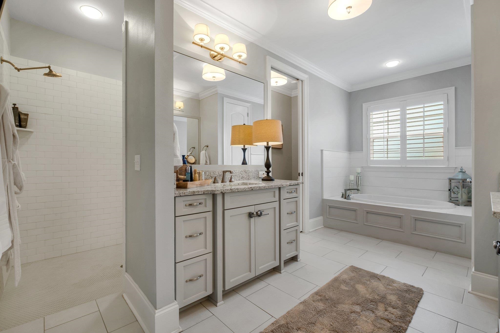 2225 Blakely Court