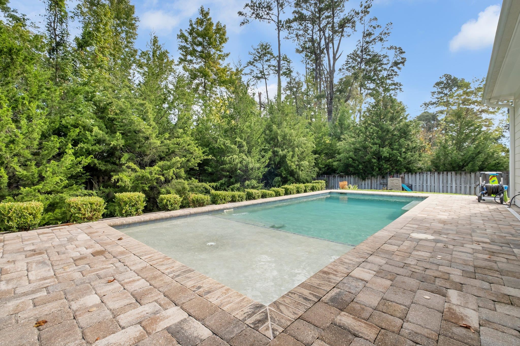 2225 Blakely Court
