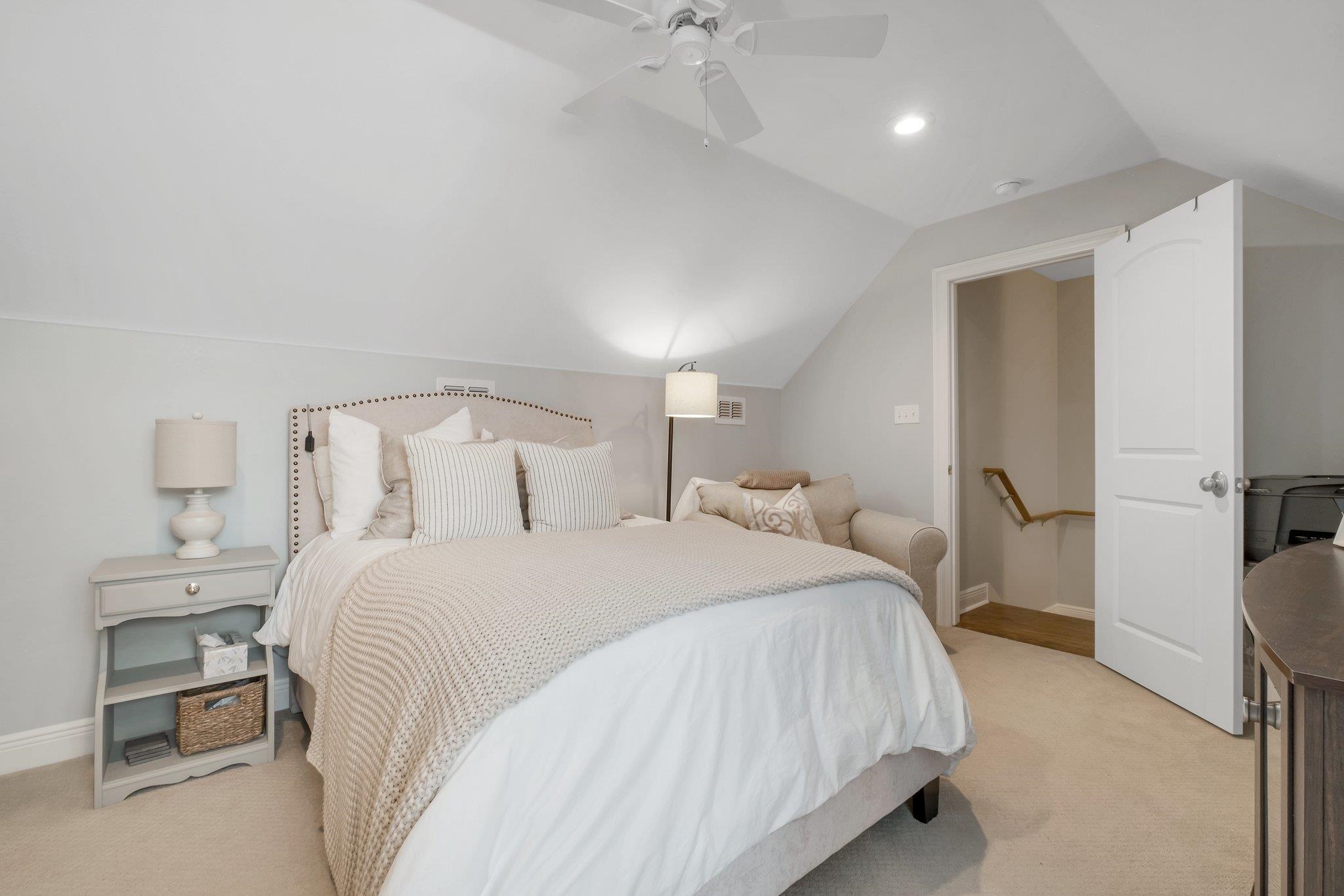 2225 Blakely Court