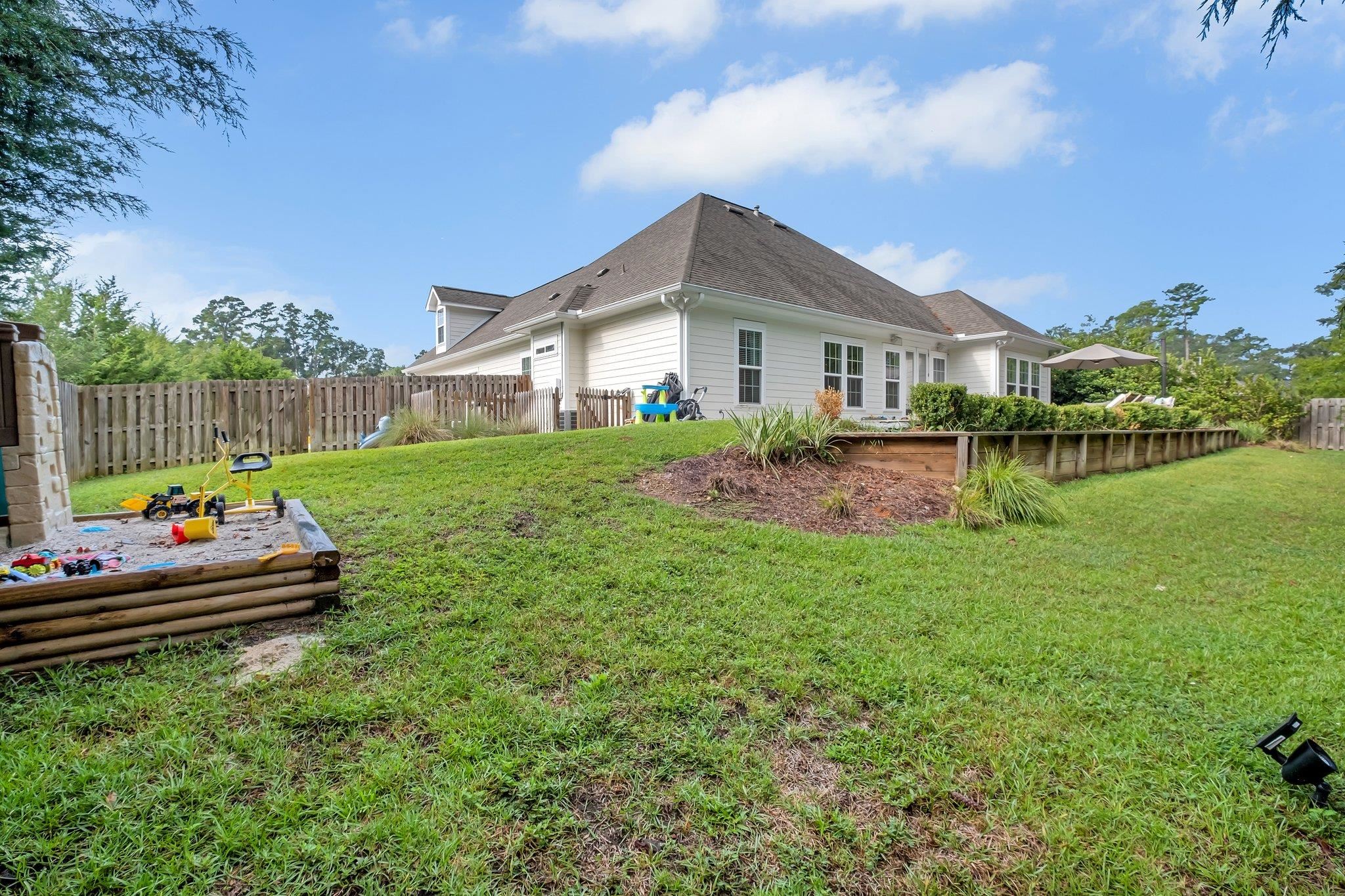 2225 Blakely Court