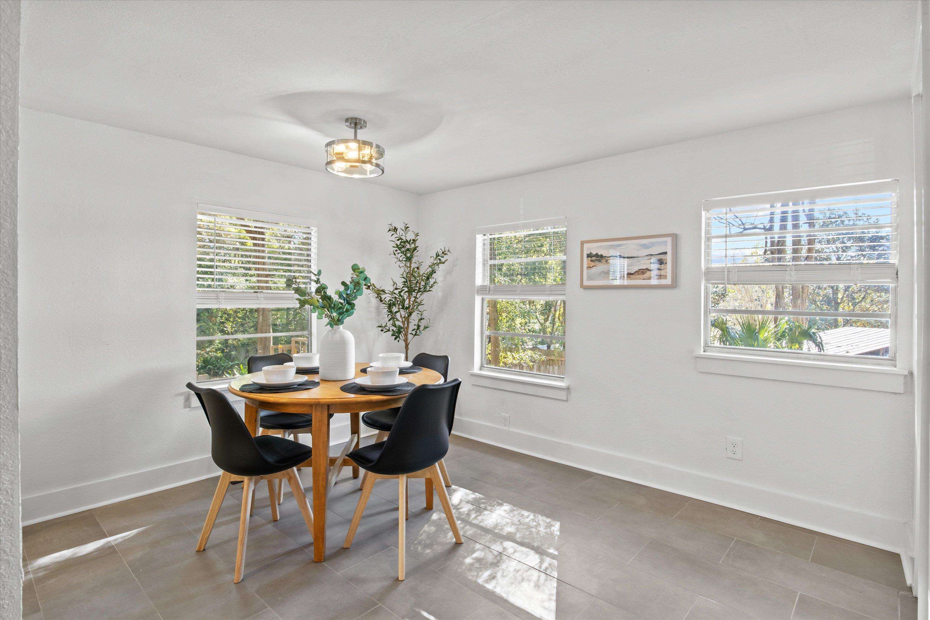651 W 8Th Avenue