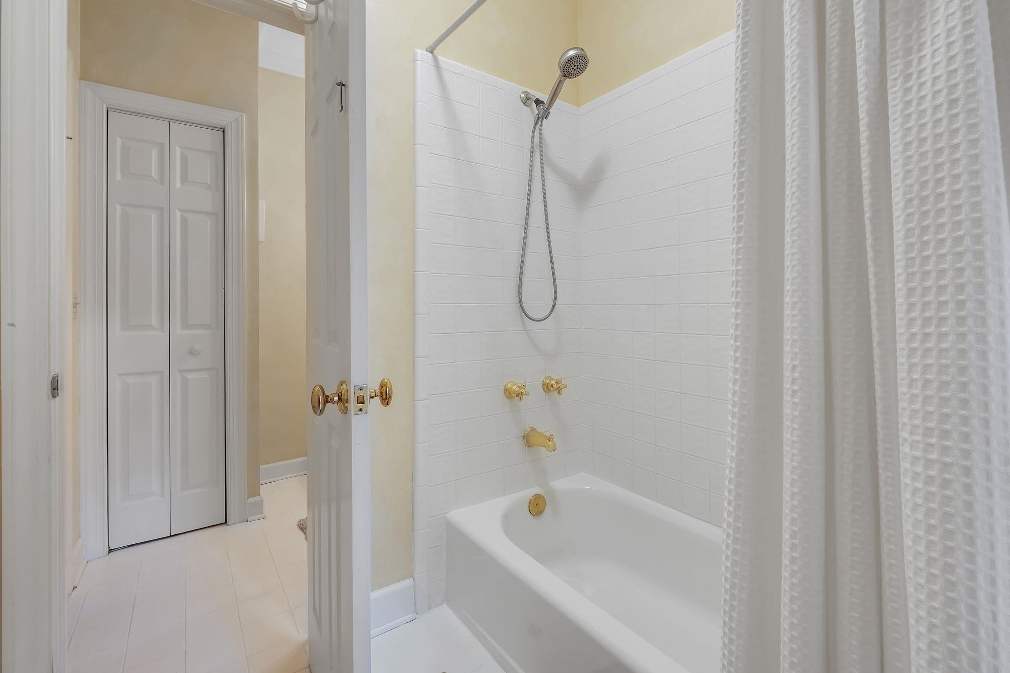 5351 Pembridge Place