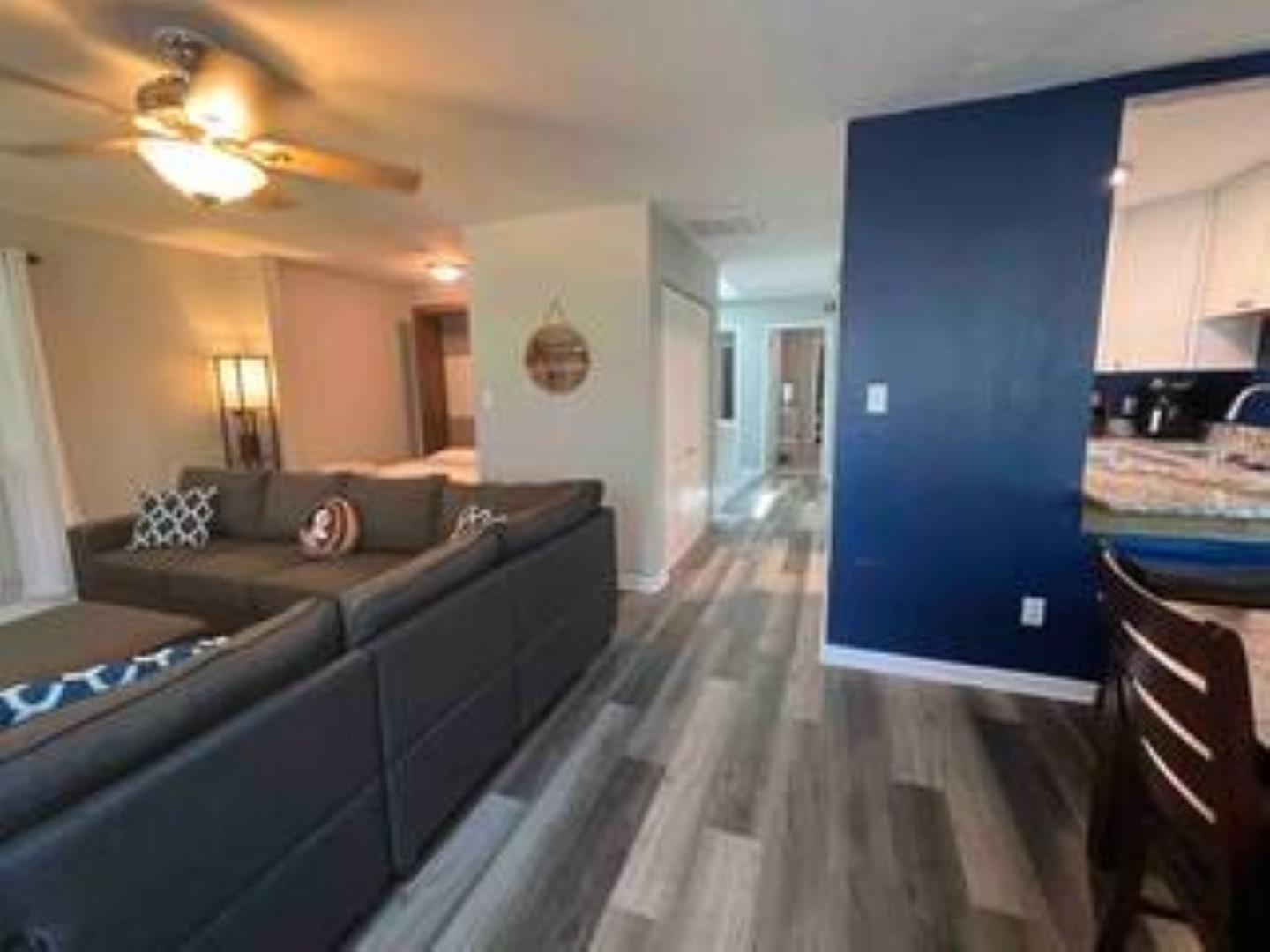 1323 Airport Drive Unit: E09
