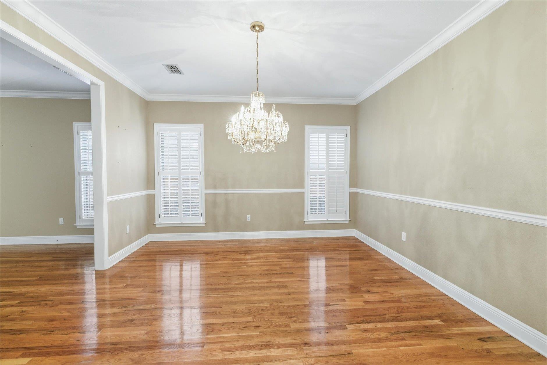 3343 Piping Rock
