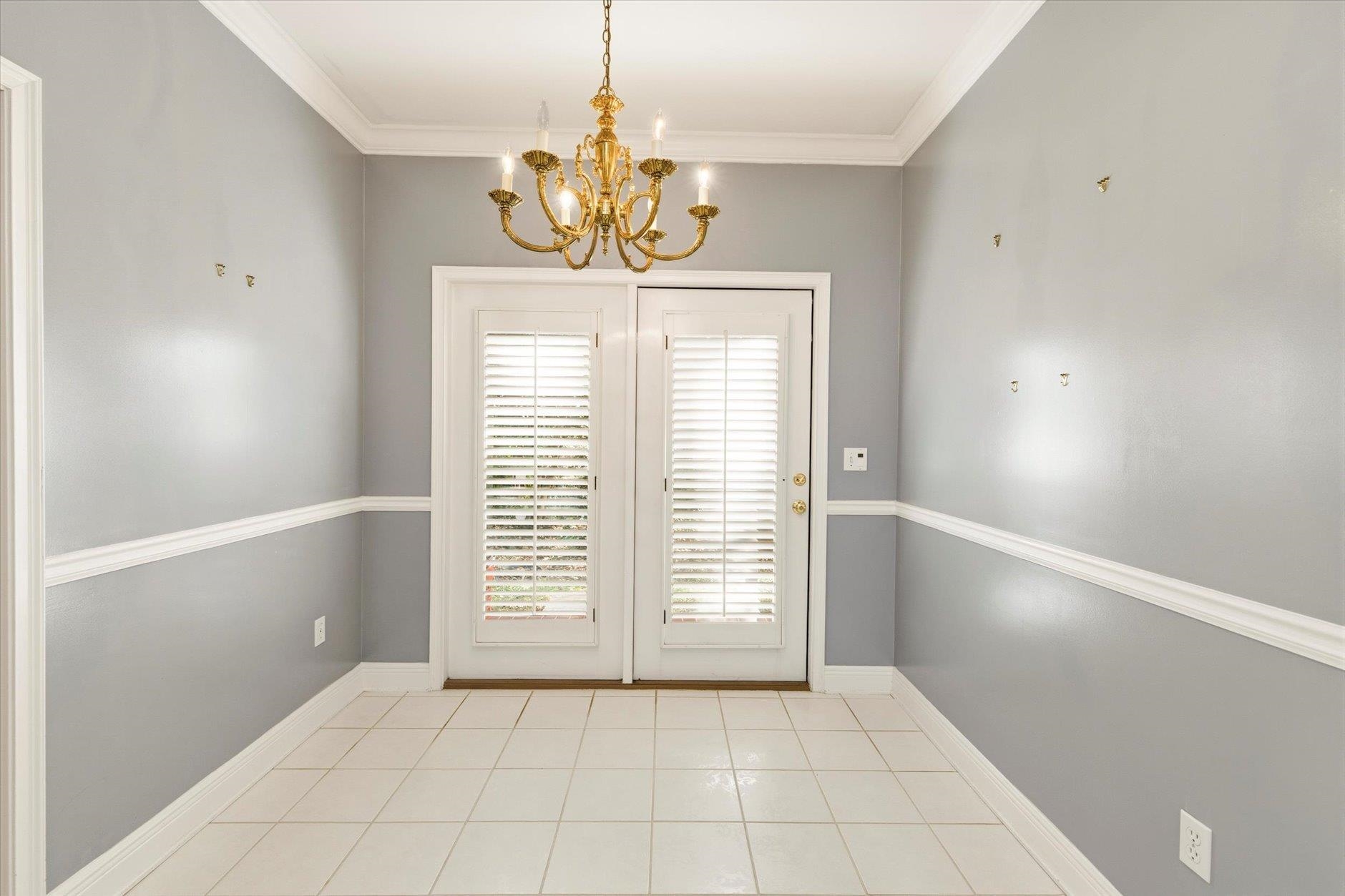 3343 Piping Rock