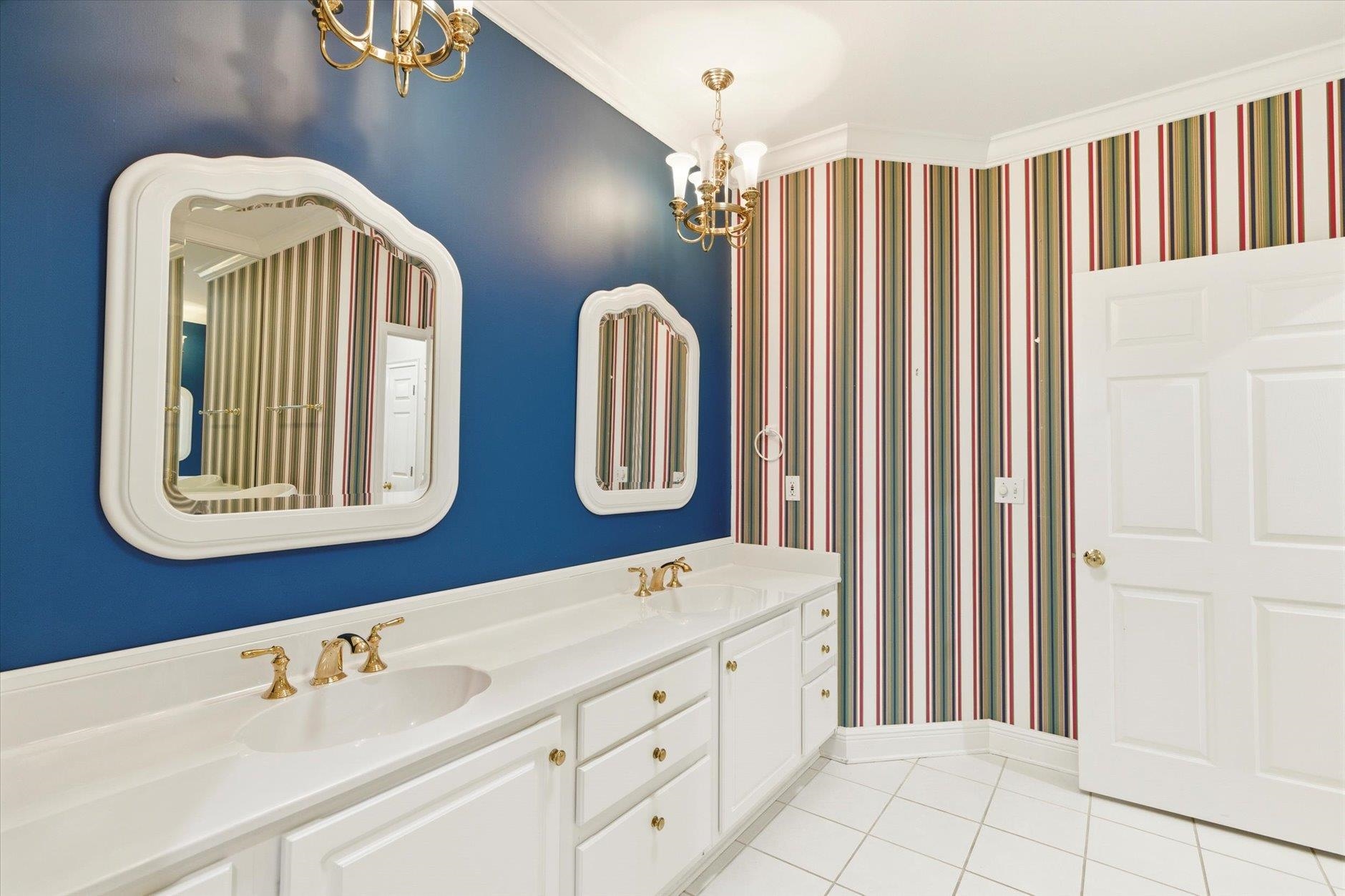 3343 Piping Rock