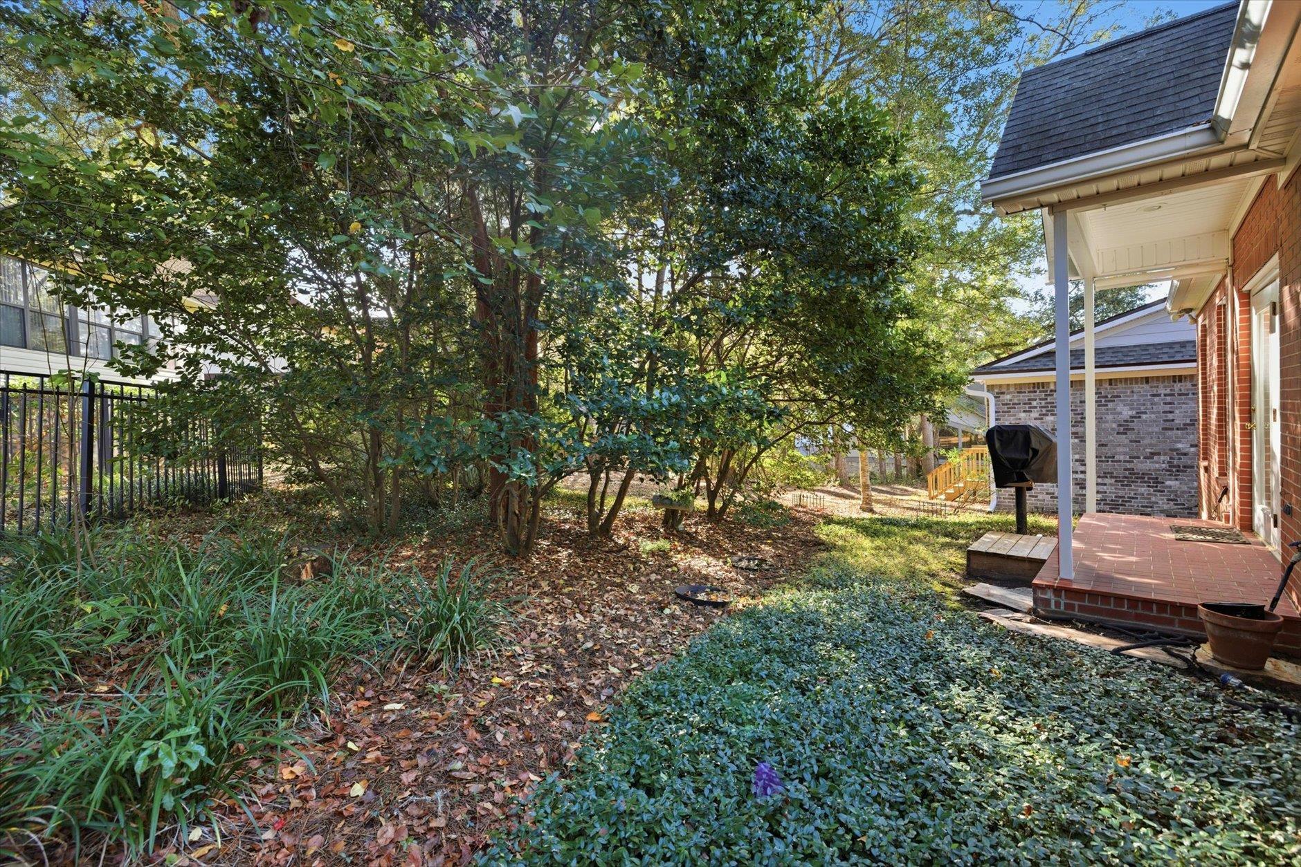 3343 Piping Rock