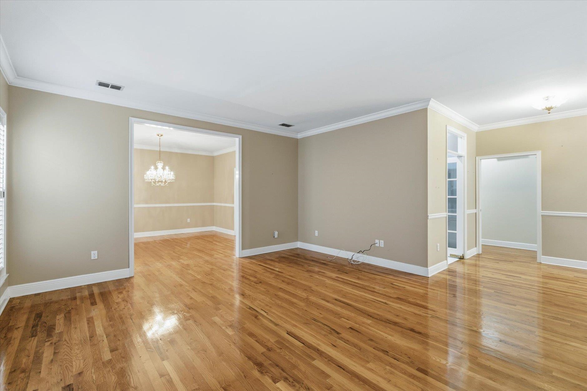 3343 Piping Rock