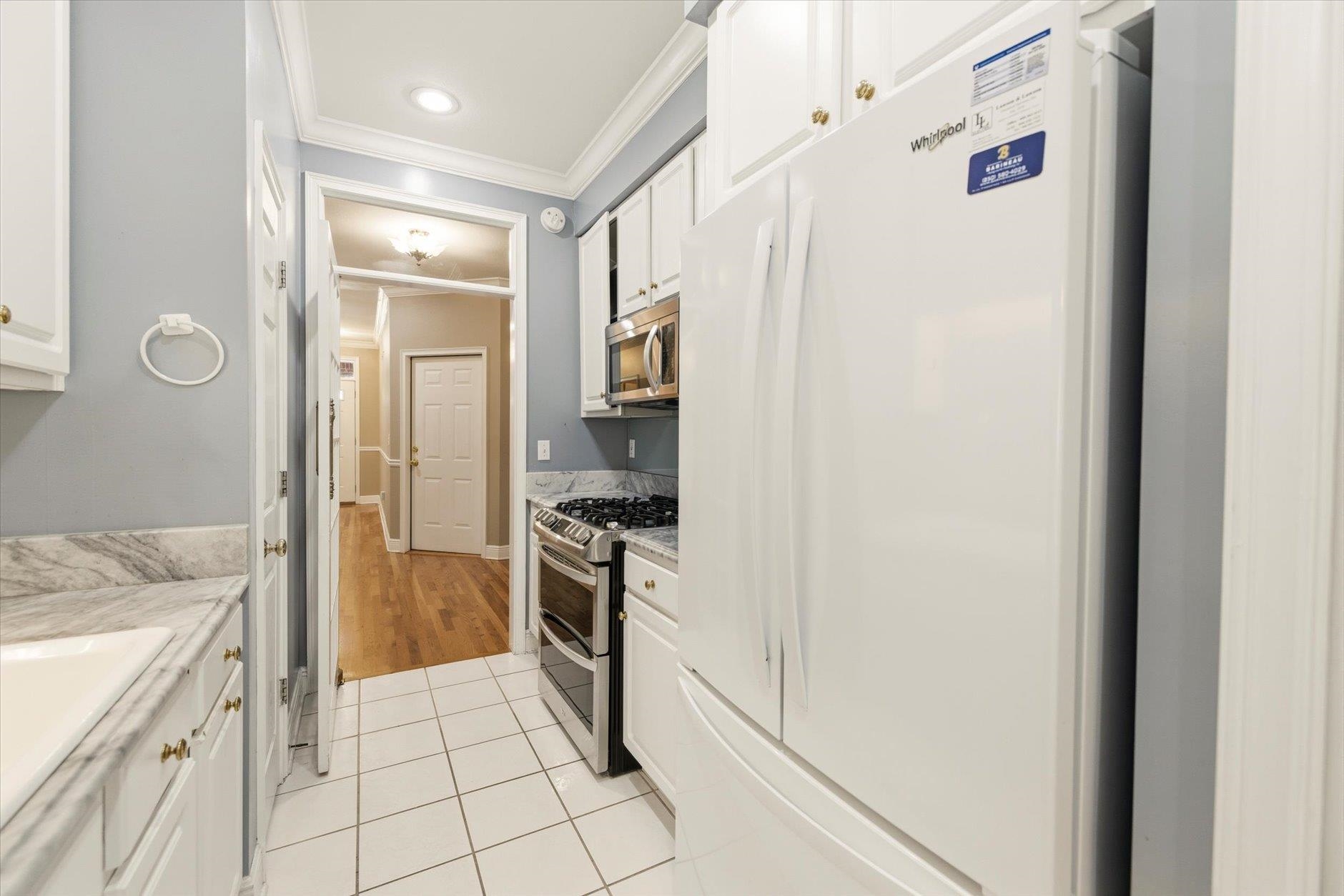 3343 Piping Rock