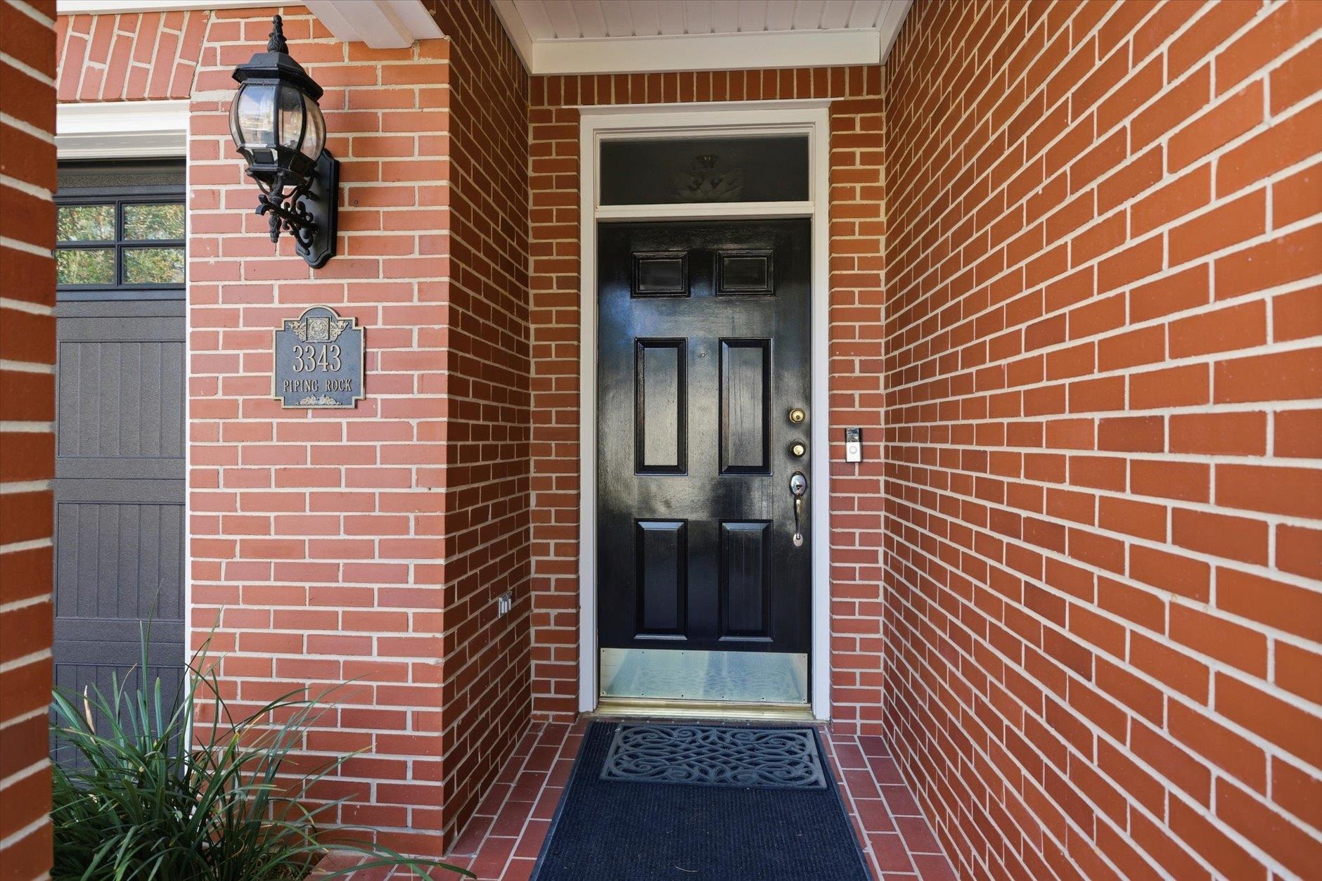 3343 Piping Rock