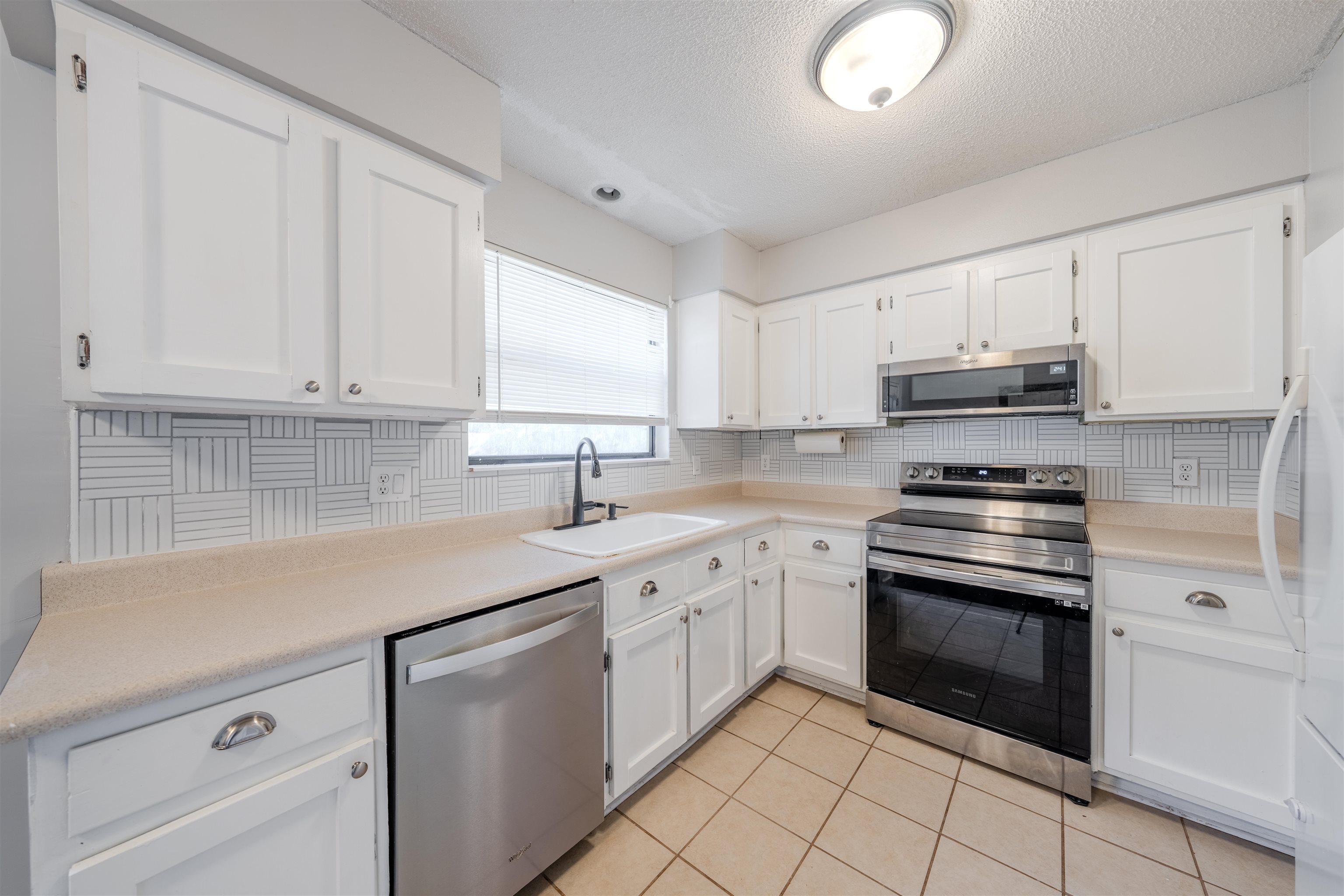 3305 Vassar Court