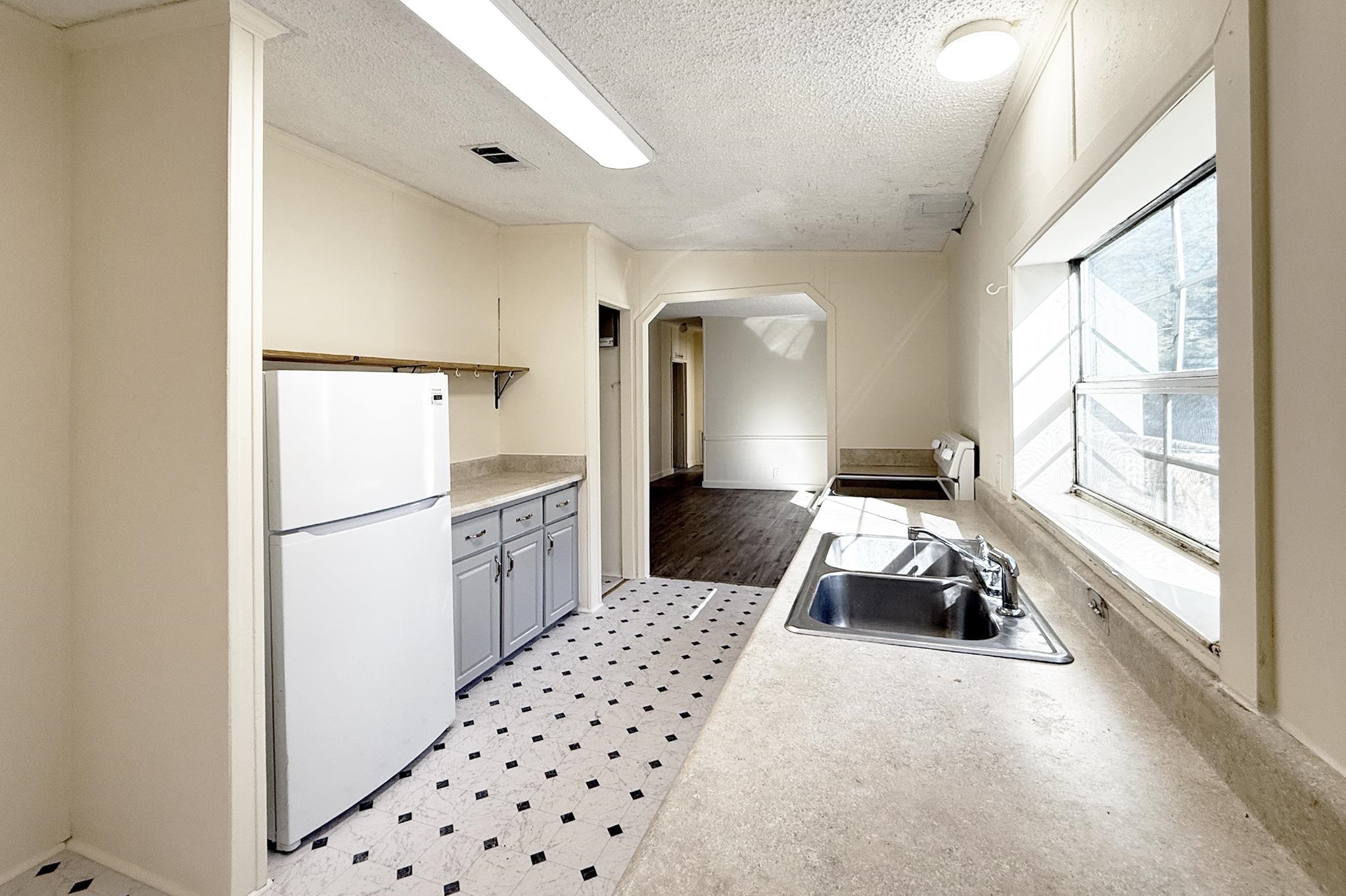 10086 SPRING SINK Road