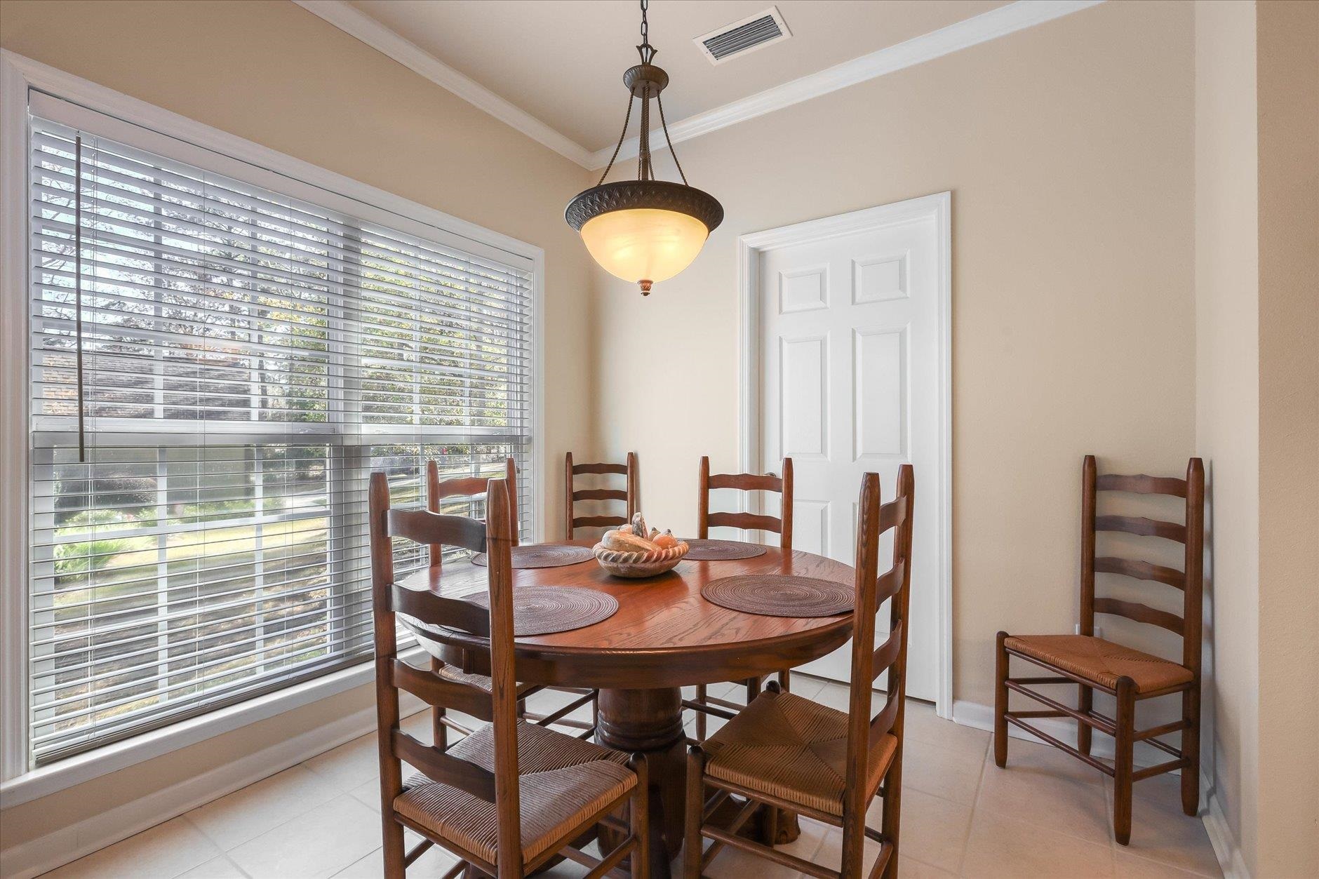 3464 Cedarwood Trail