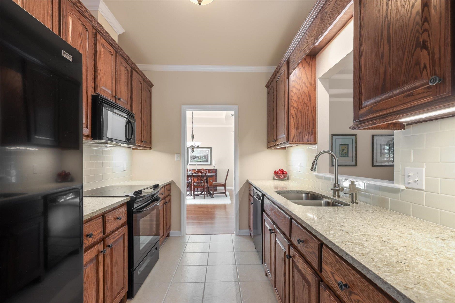 3464 Cedarwood Trail