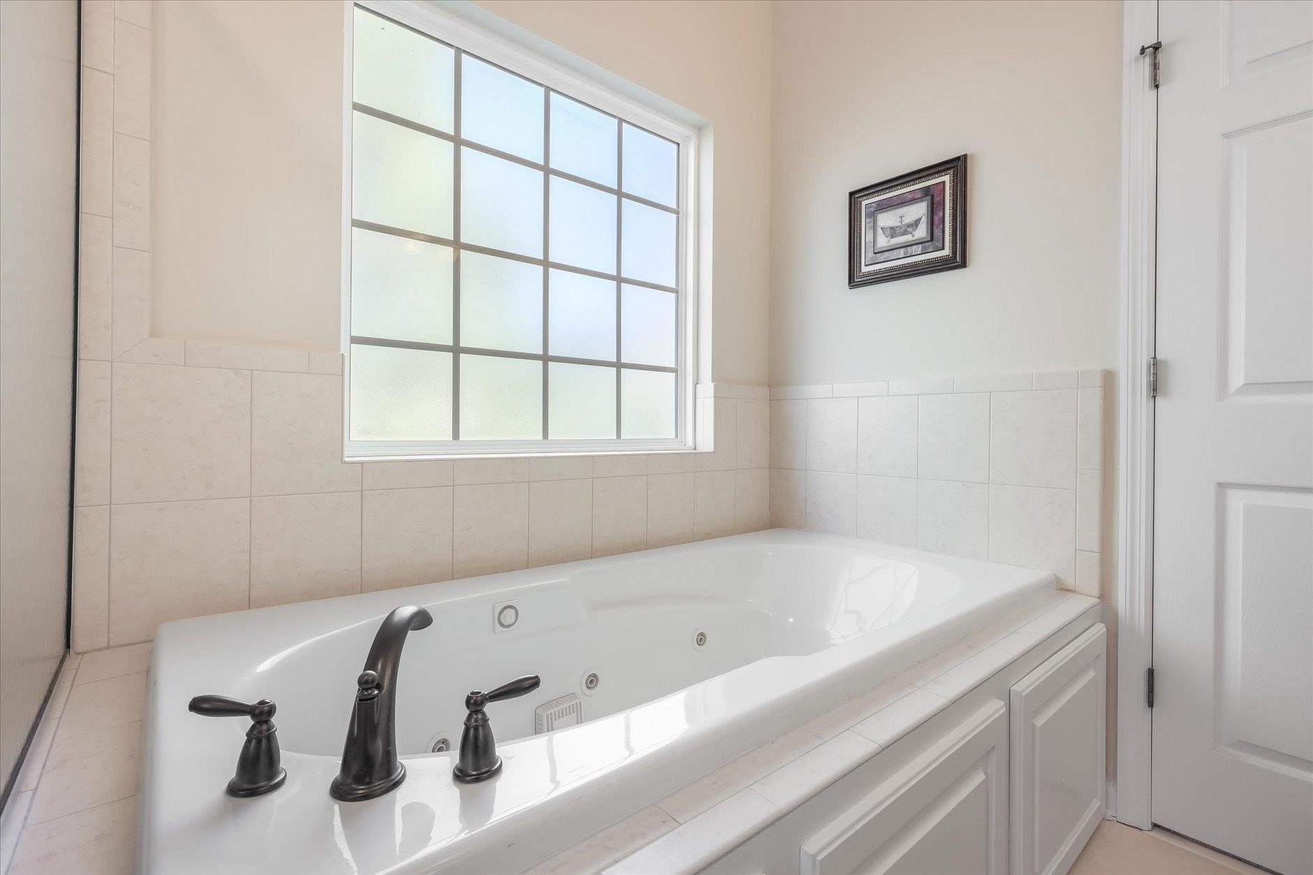 3464 Cedarwood Trail