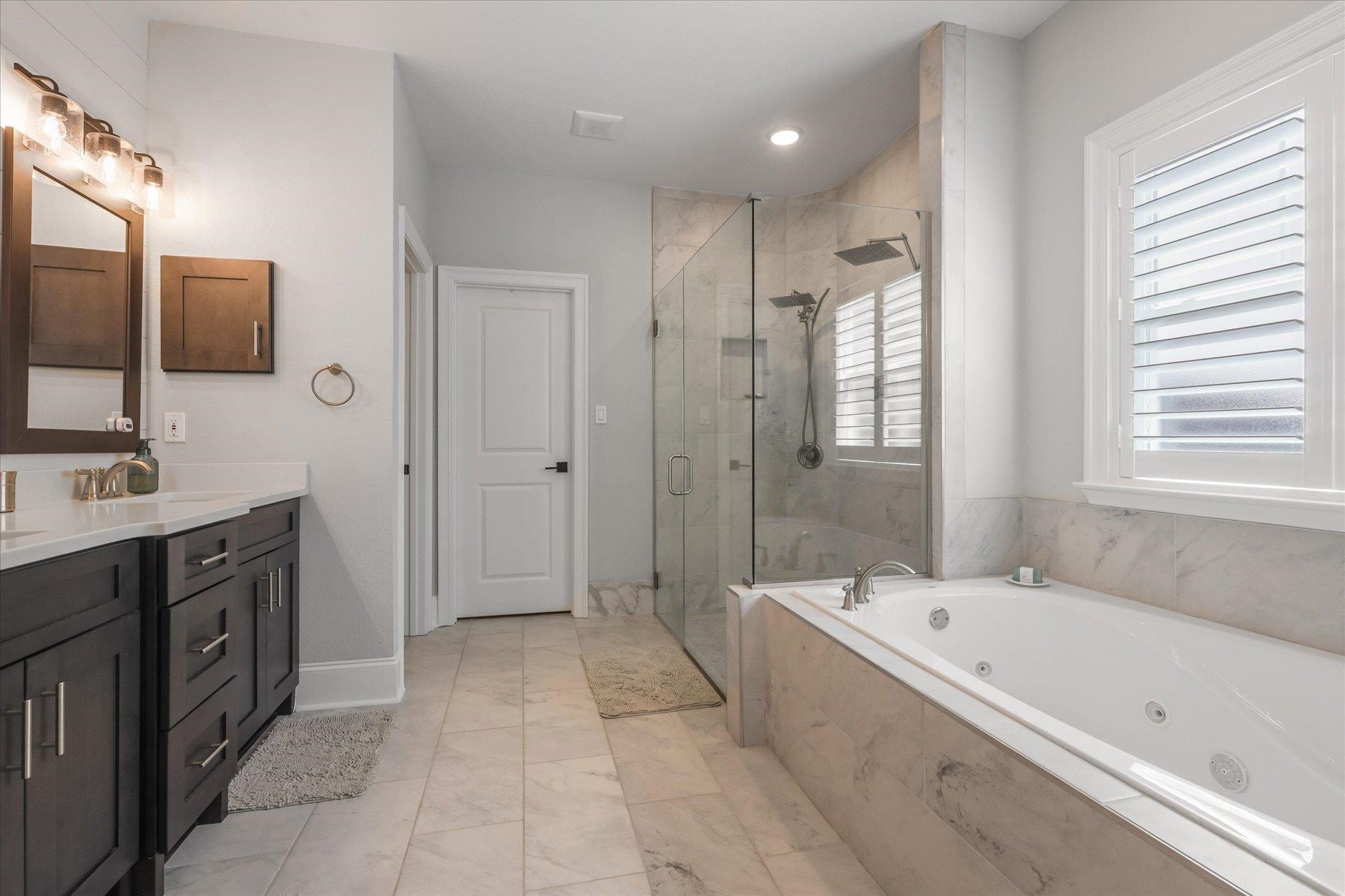 5160 Royal Fern Circle