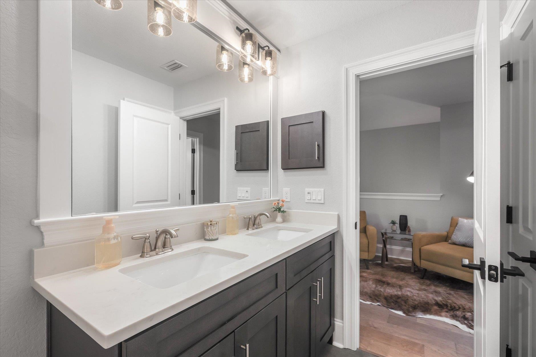 5160 Royal Fern Circle