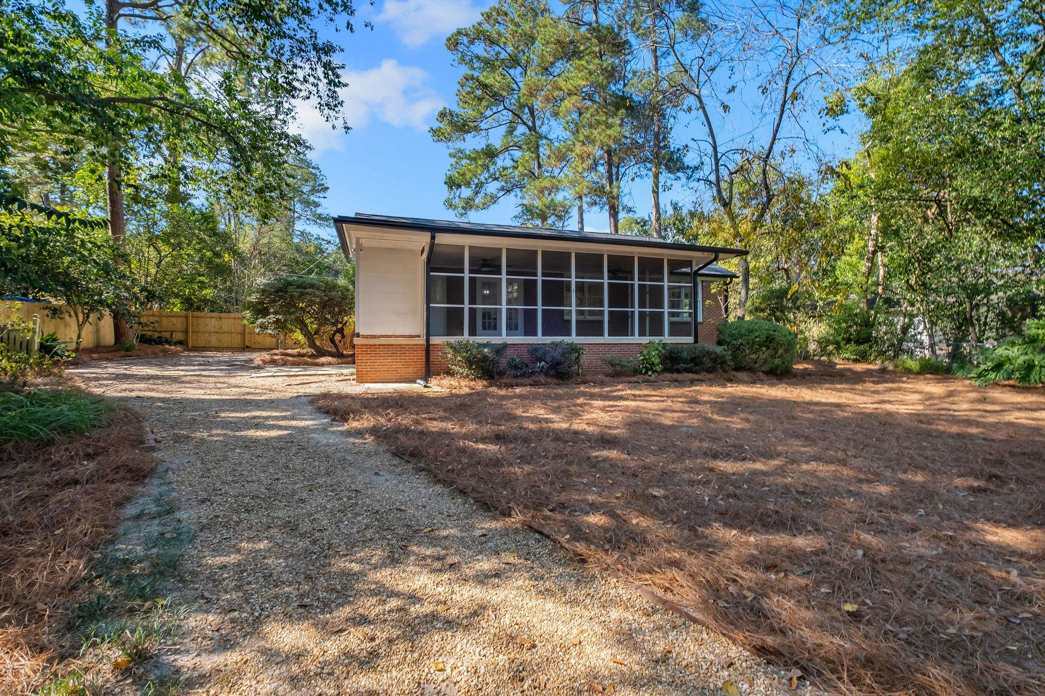 2007 Dellwood Drive