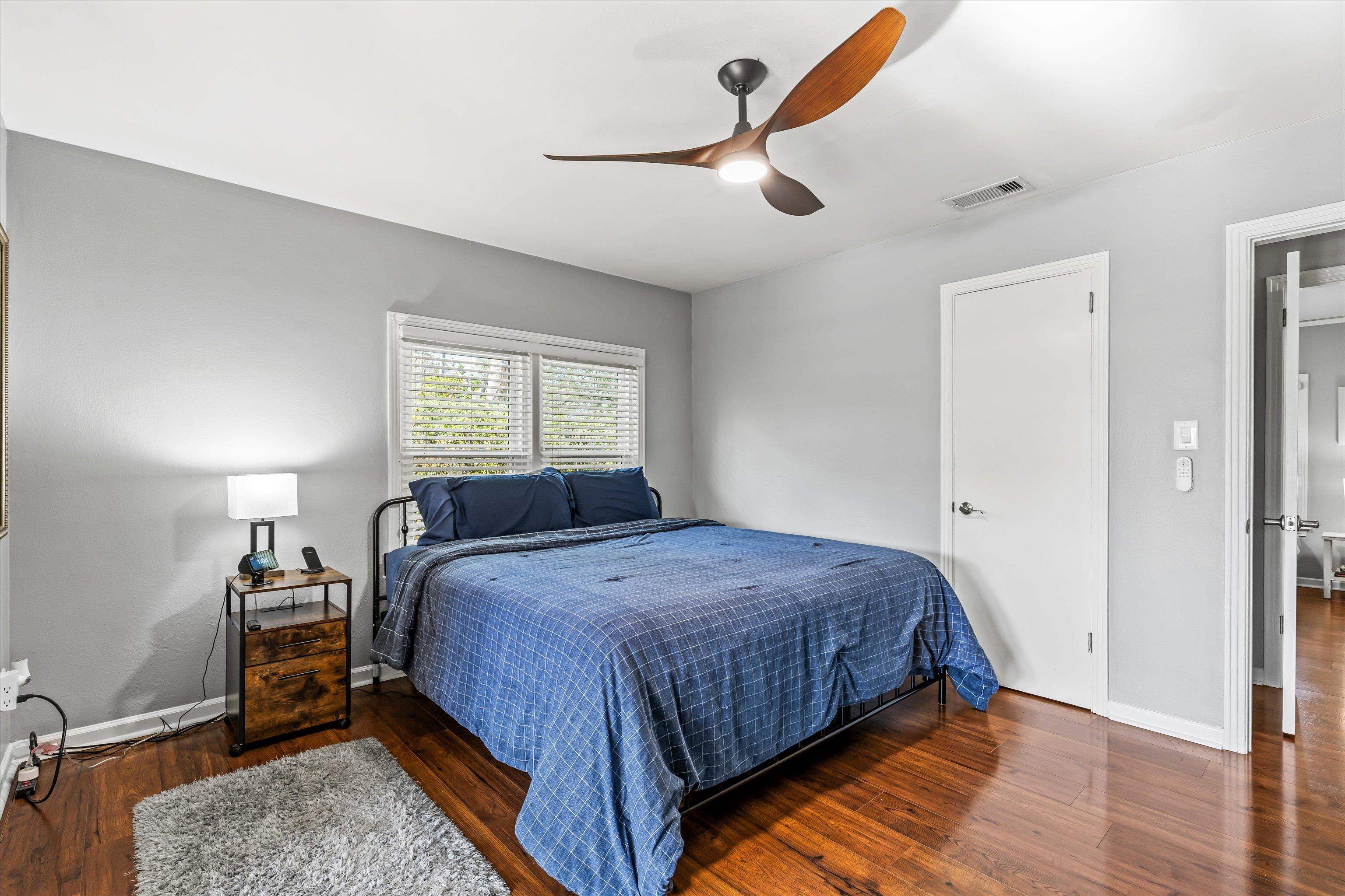 203 GLENVIEW Drive
