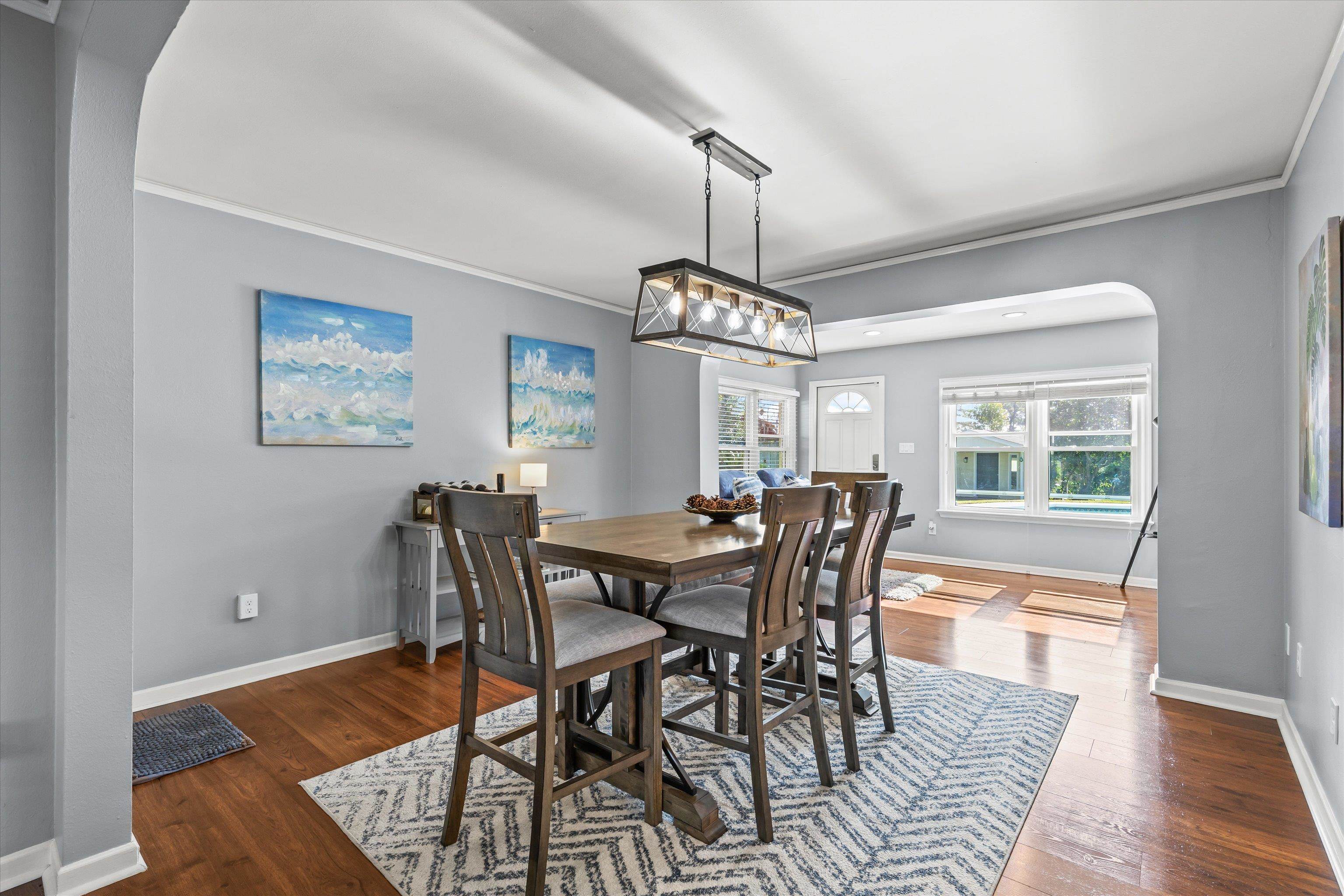 203 GLENVIEW Drive