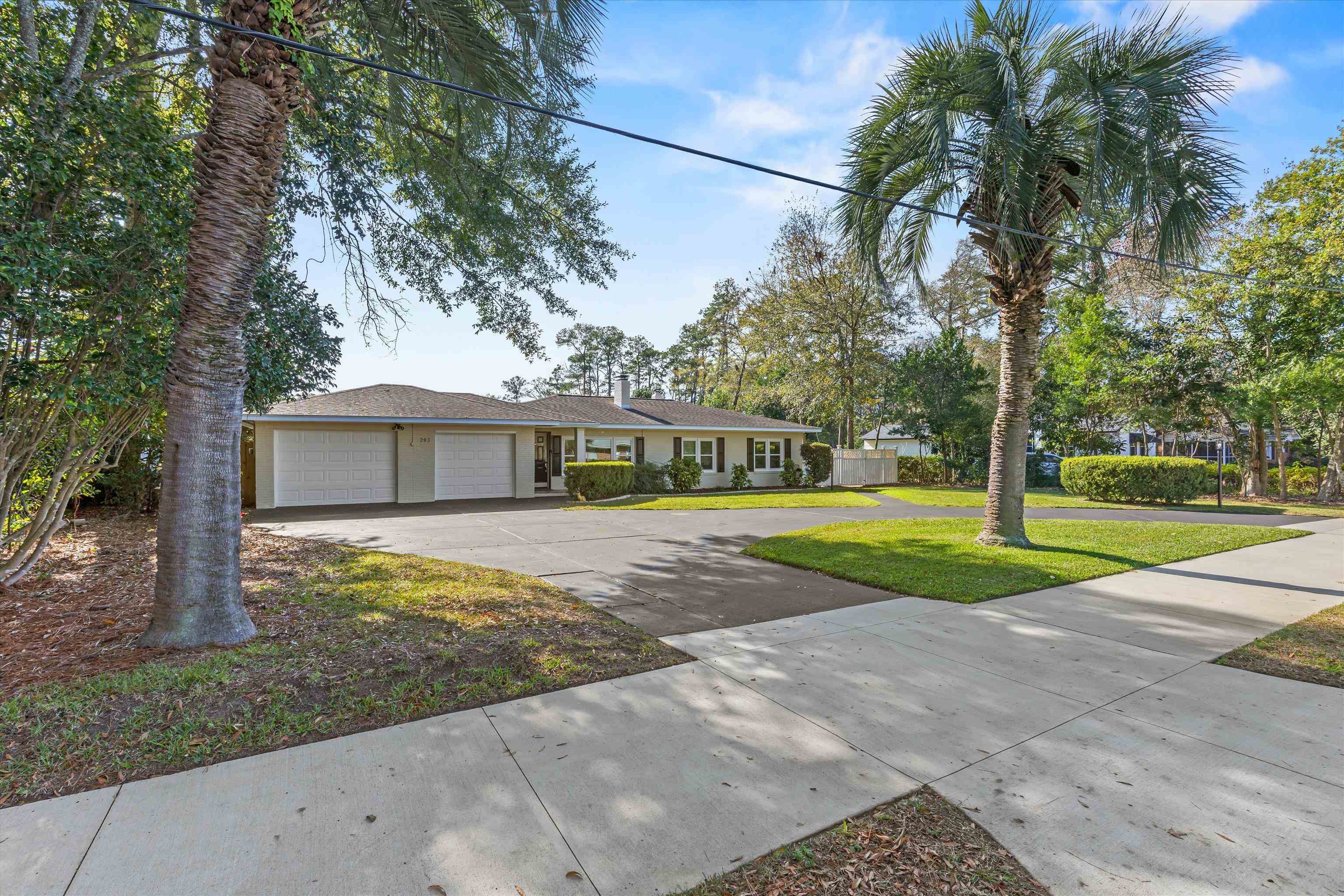 203 GLENVIEW Drive