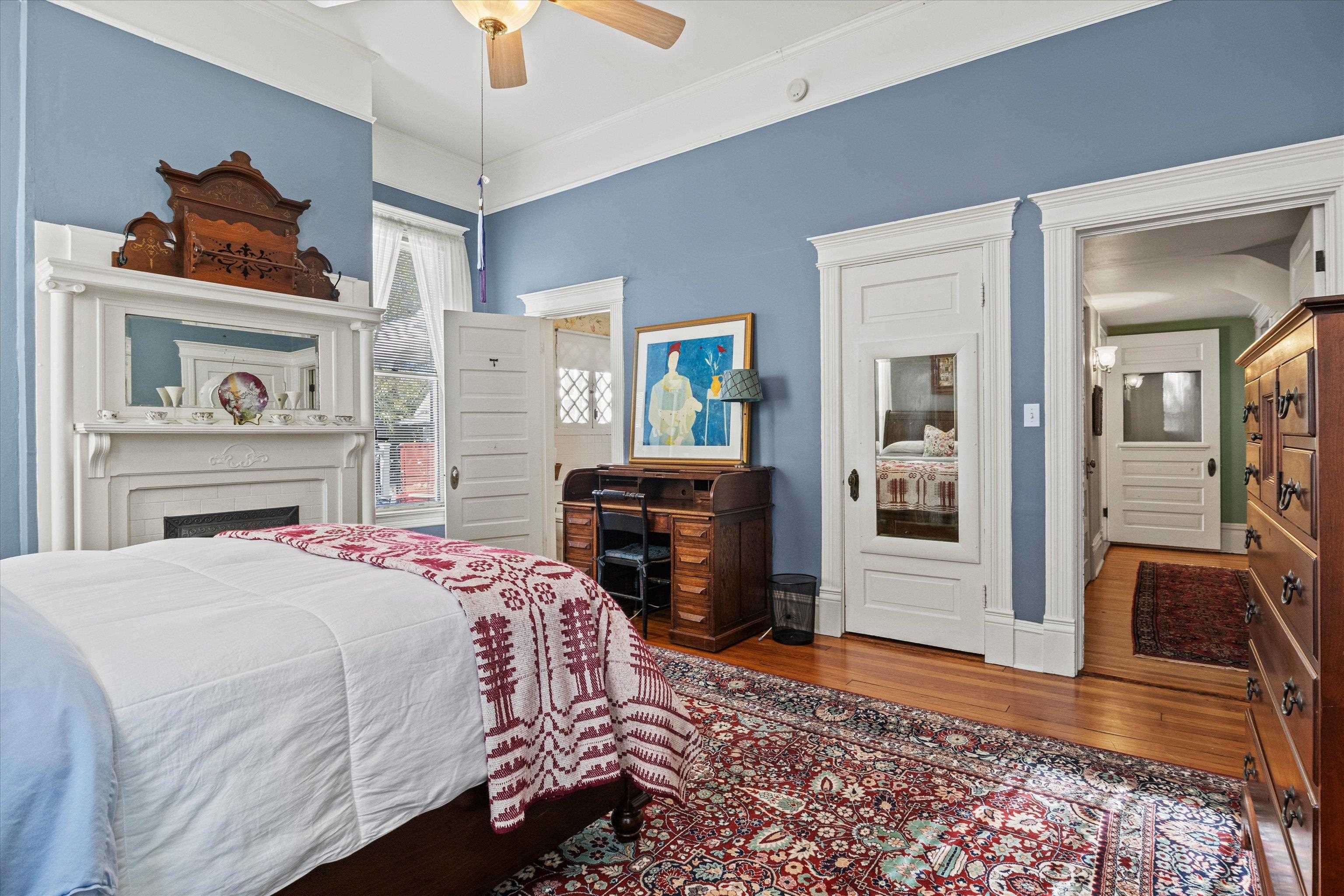 336 N JACKSON Street