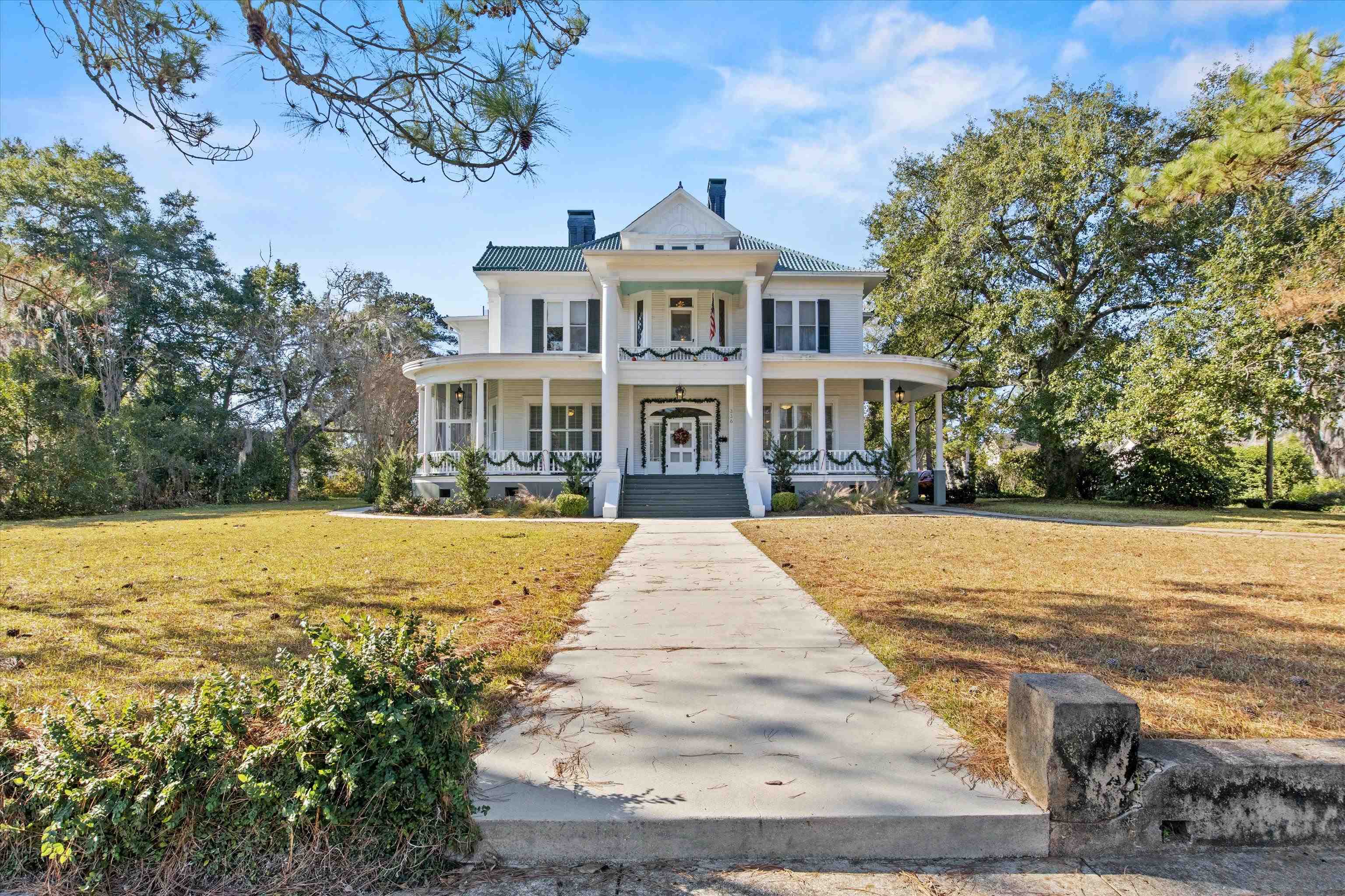 336 N JACKSON Street