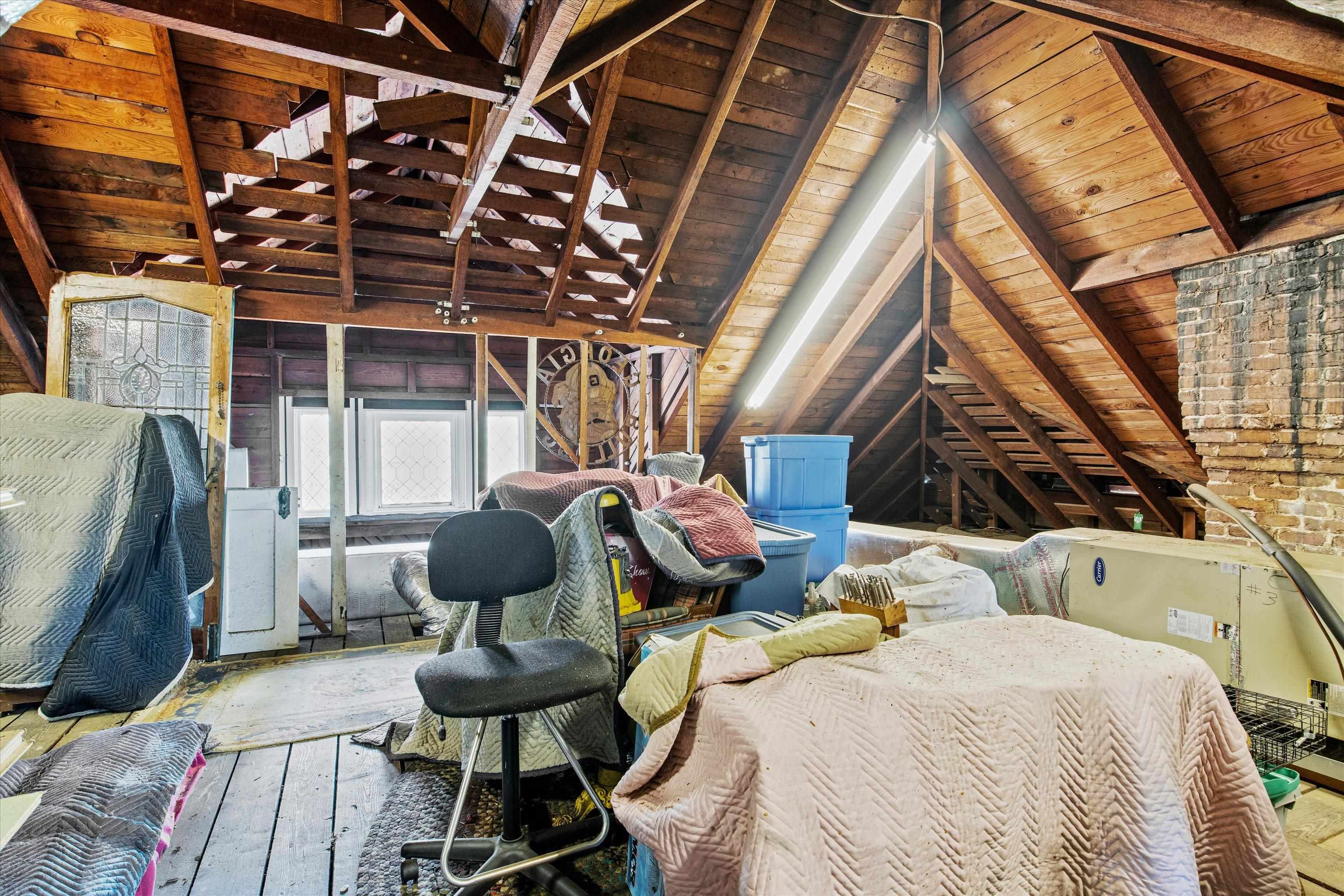 336 N JACKSON Street