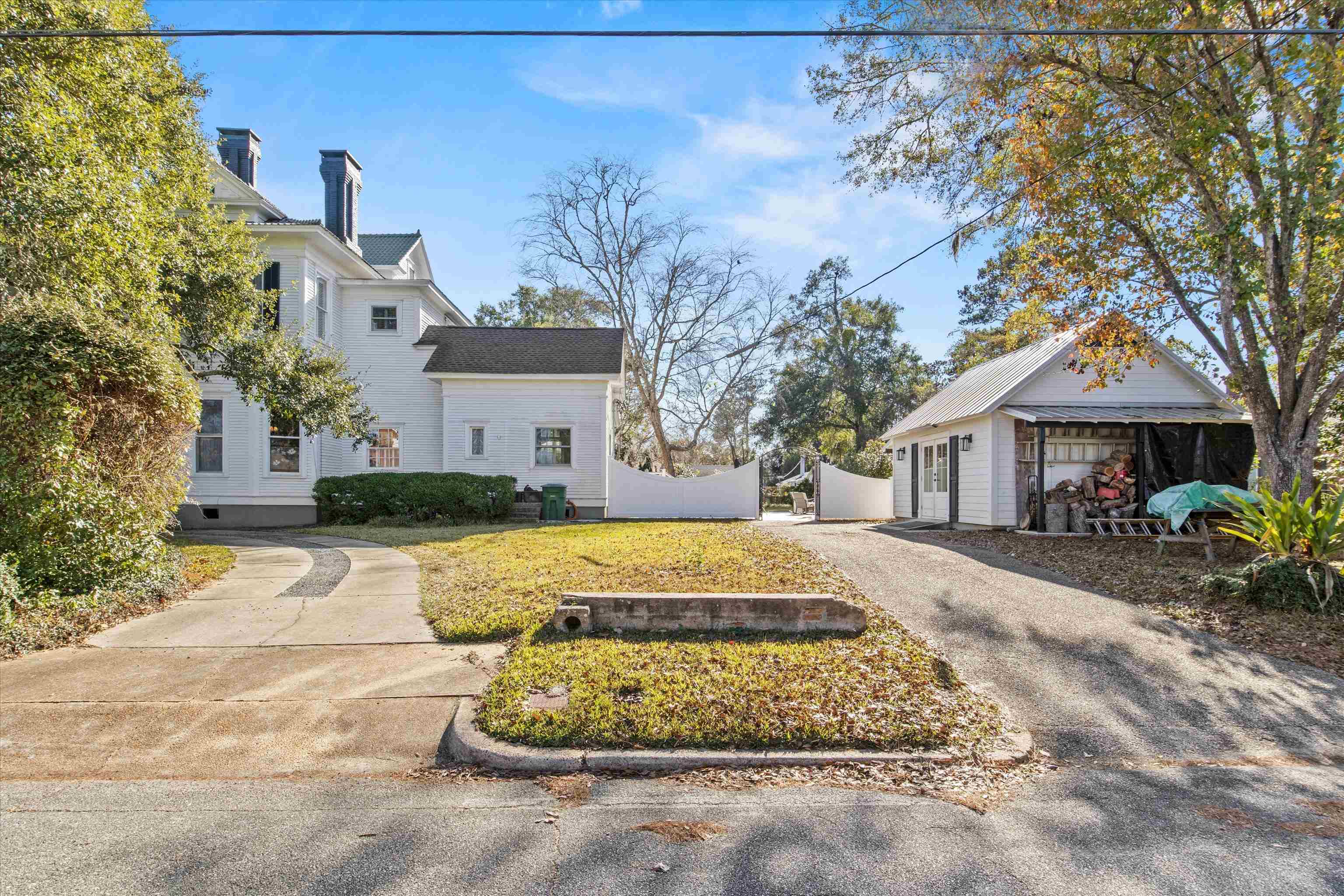 336 N JACKSON Street