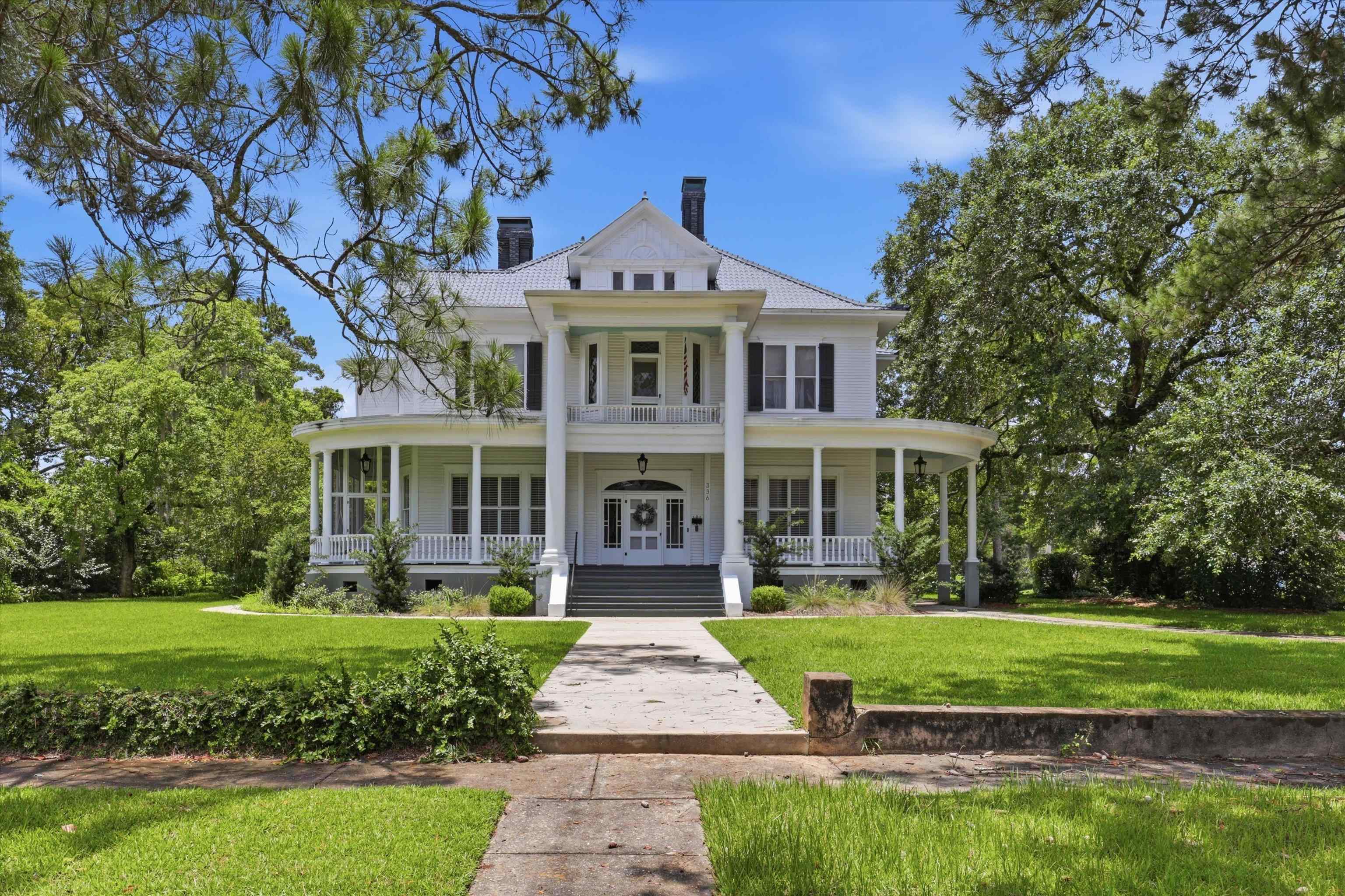336 N JACKSON Street