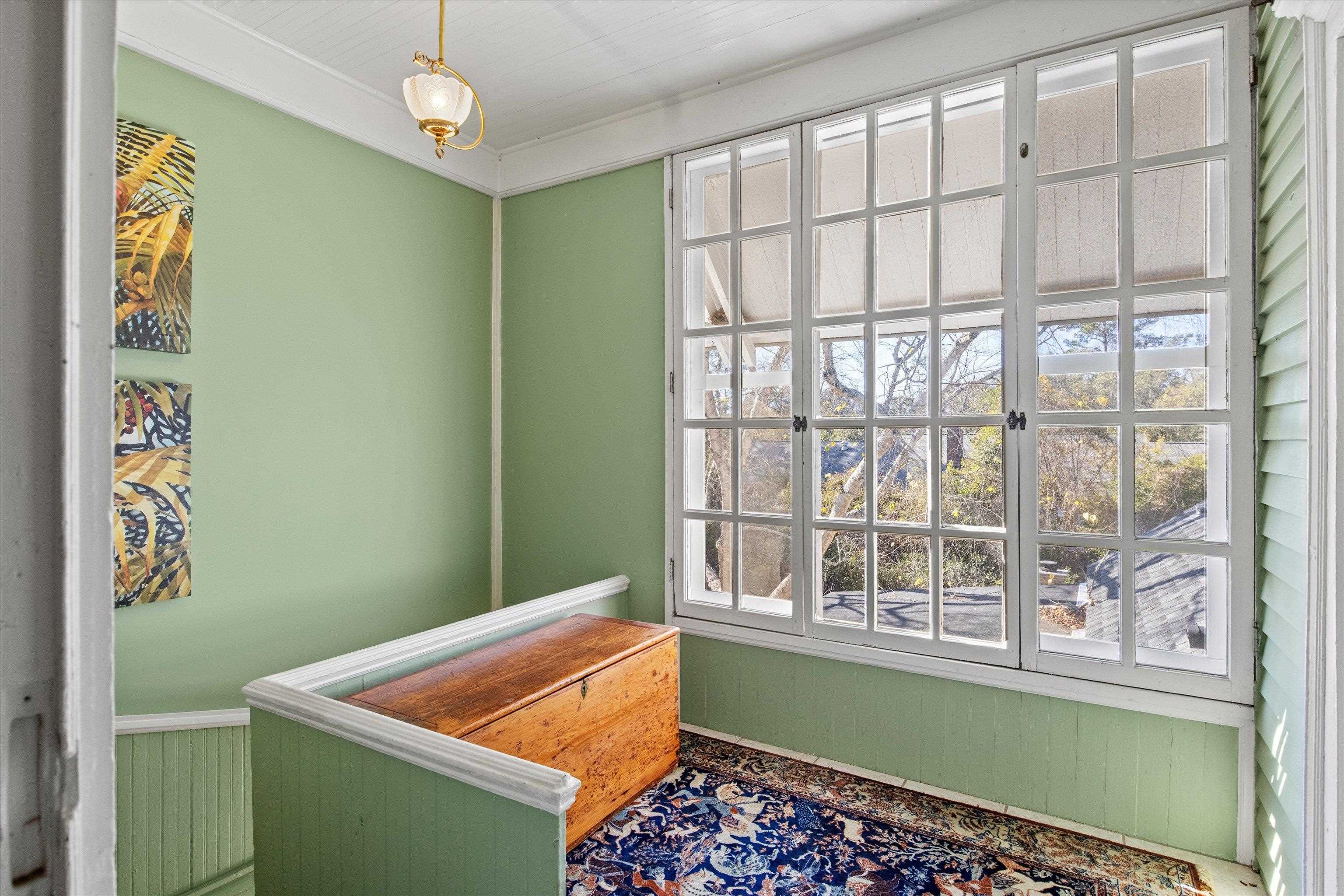 336 N JACKSON Street