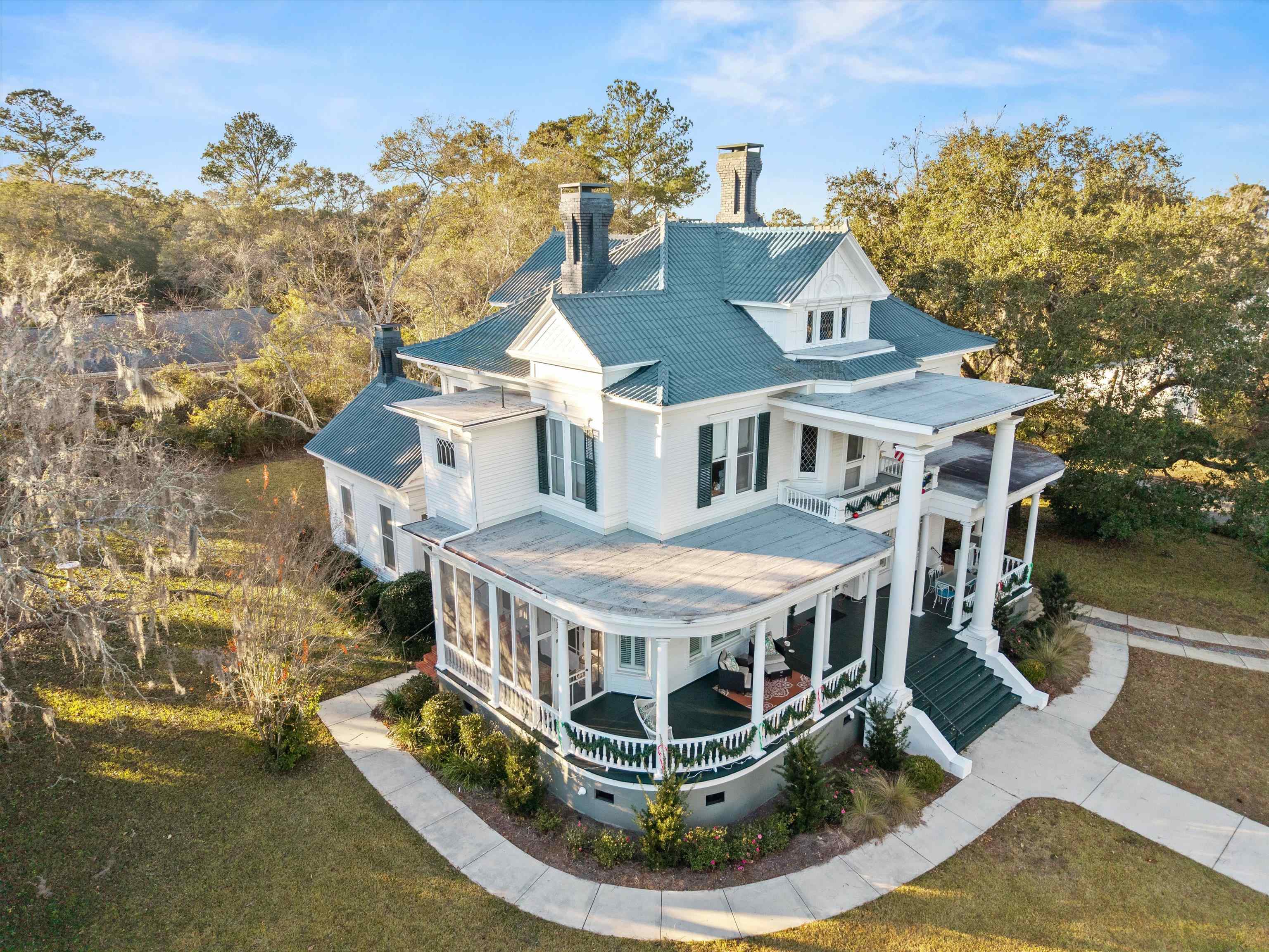 336 N JACKSON Street