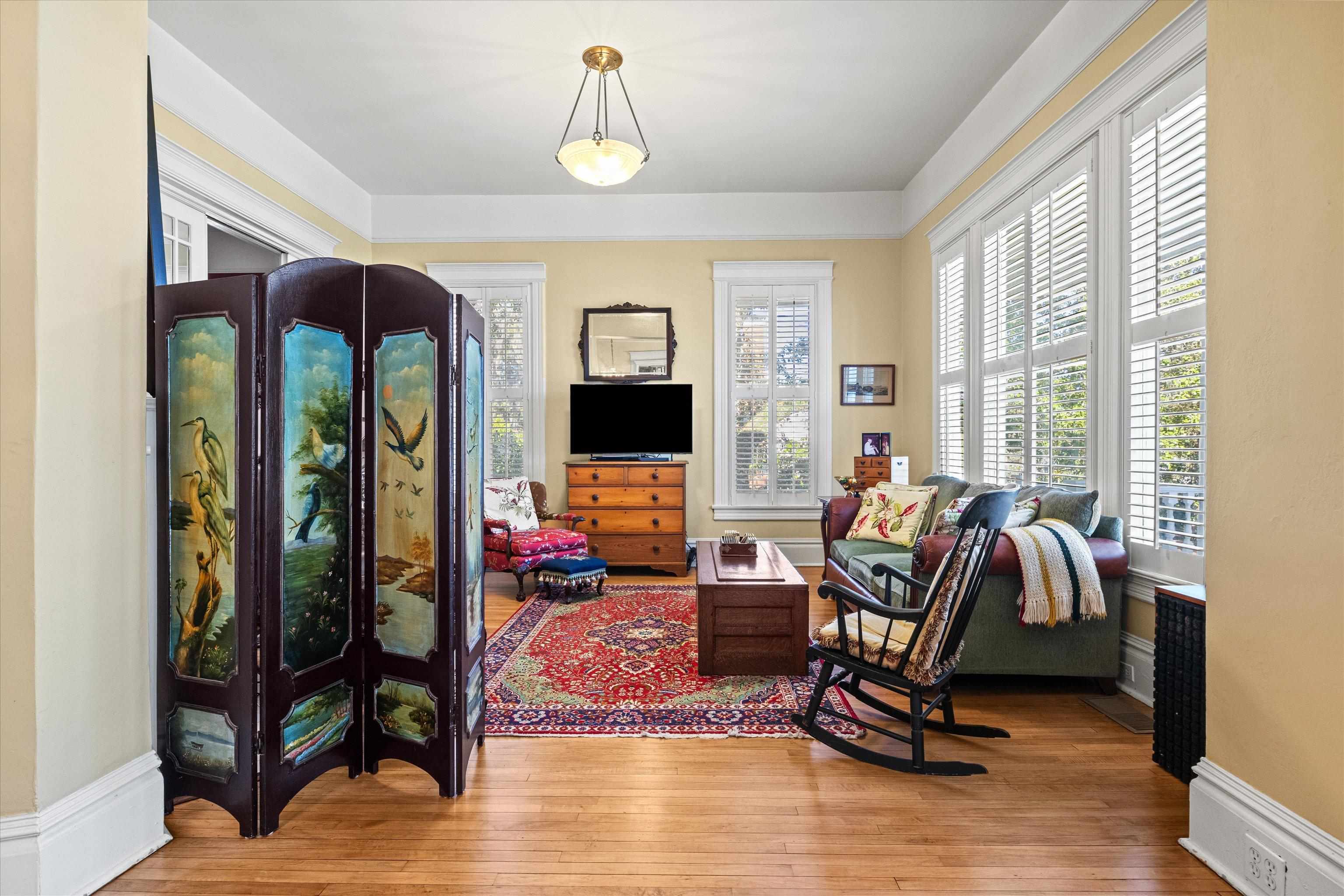 336 N JACKSON Street