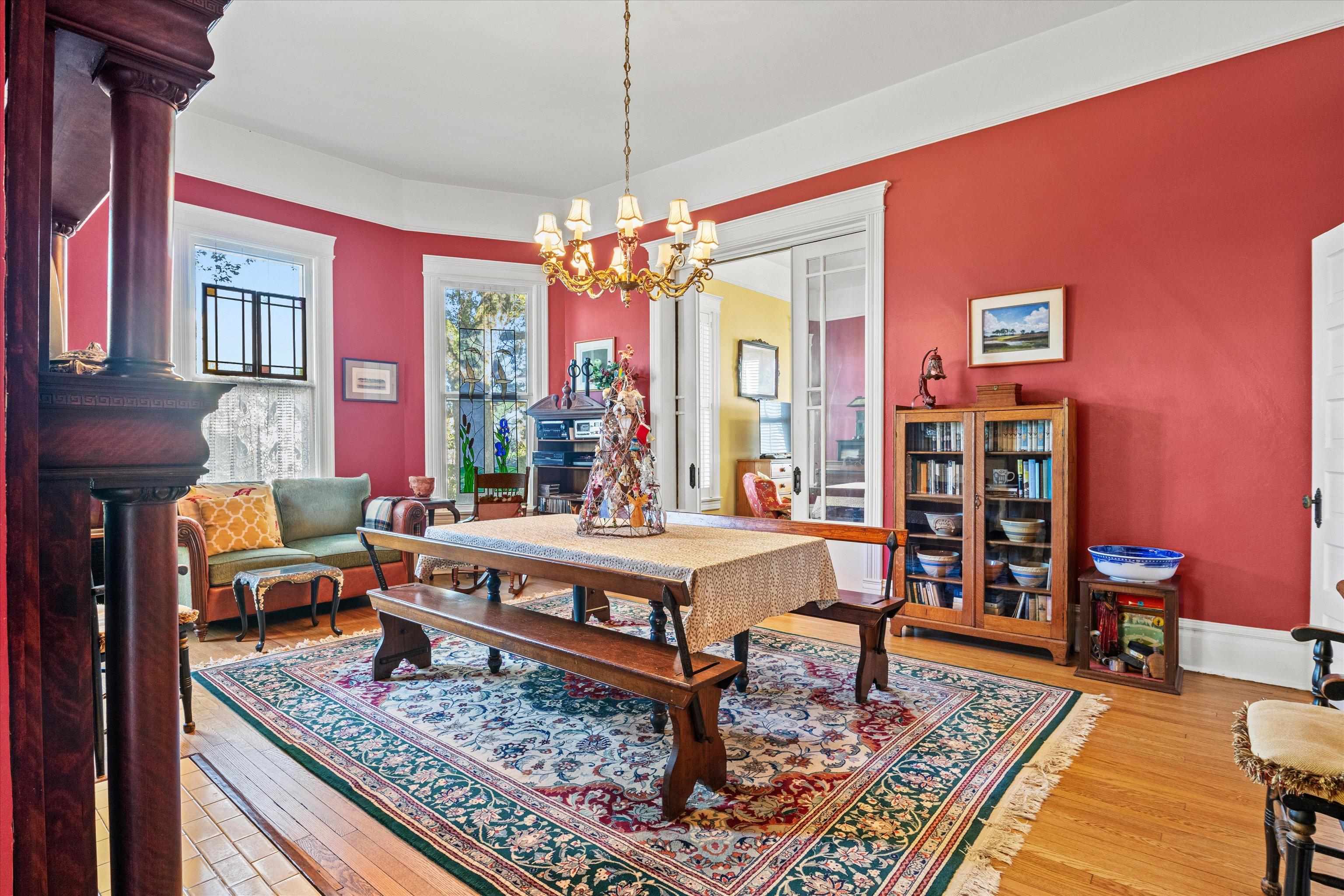 336 N JACKSON Street