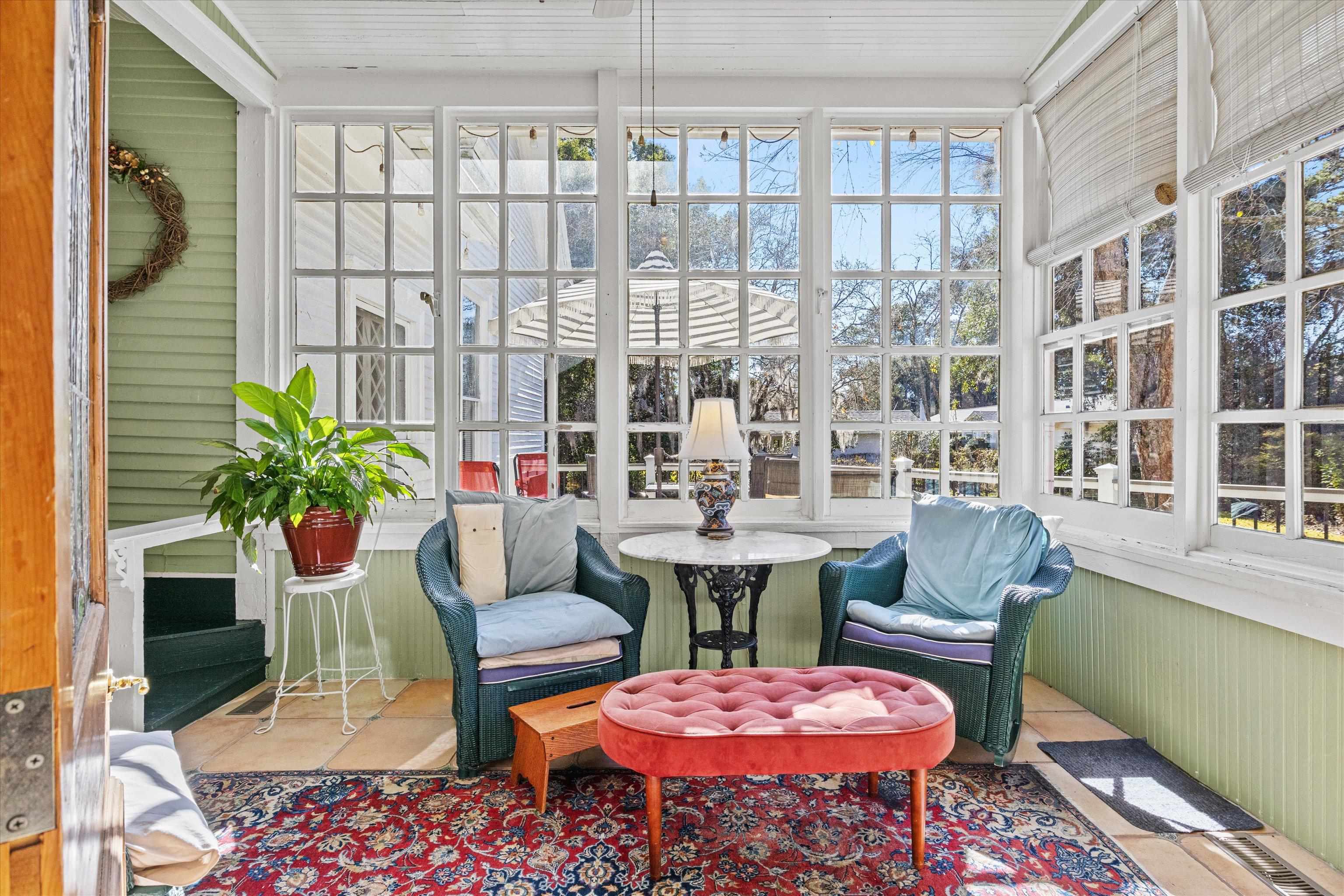 336 N JACKSON Street