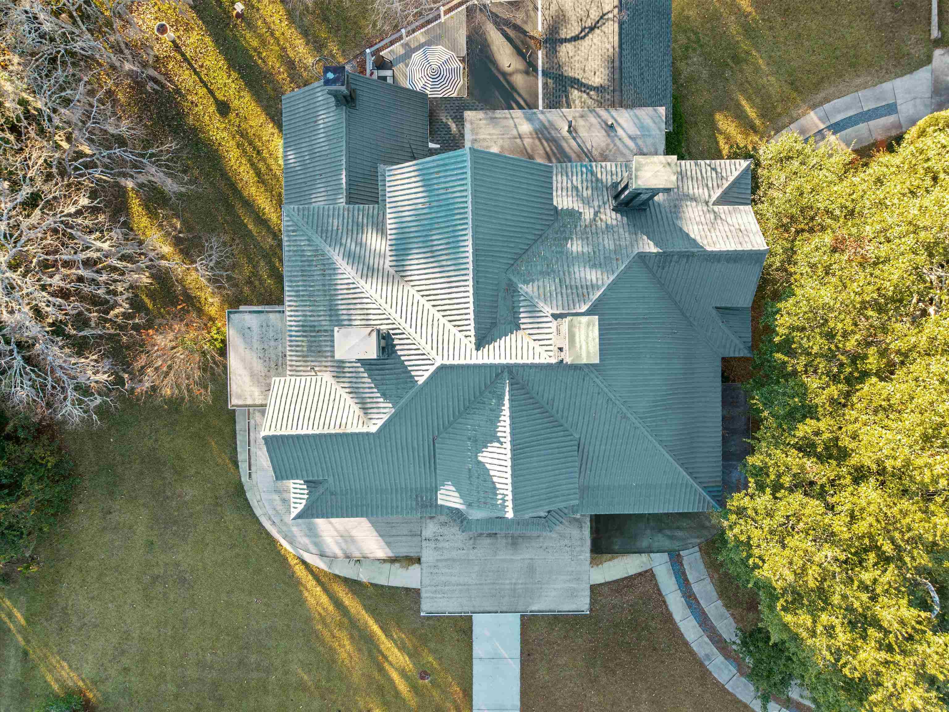 336 N JACKSON Street